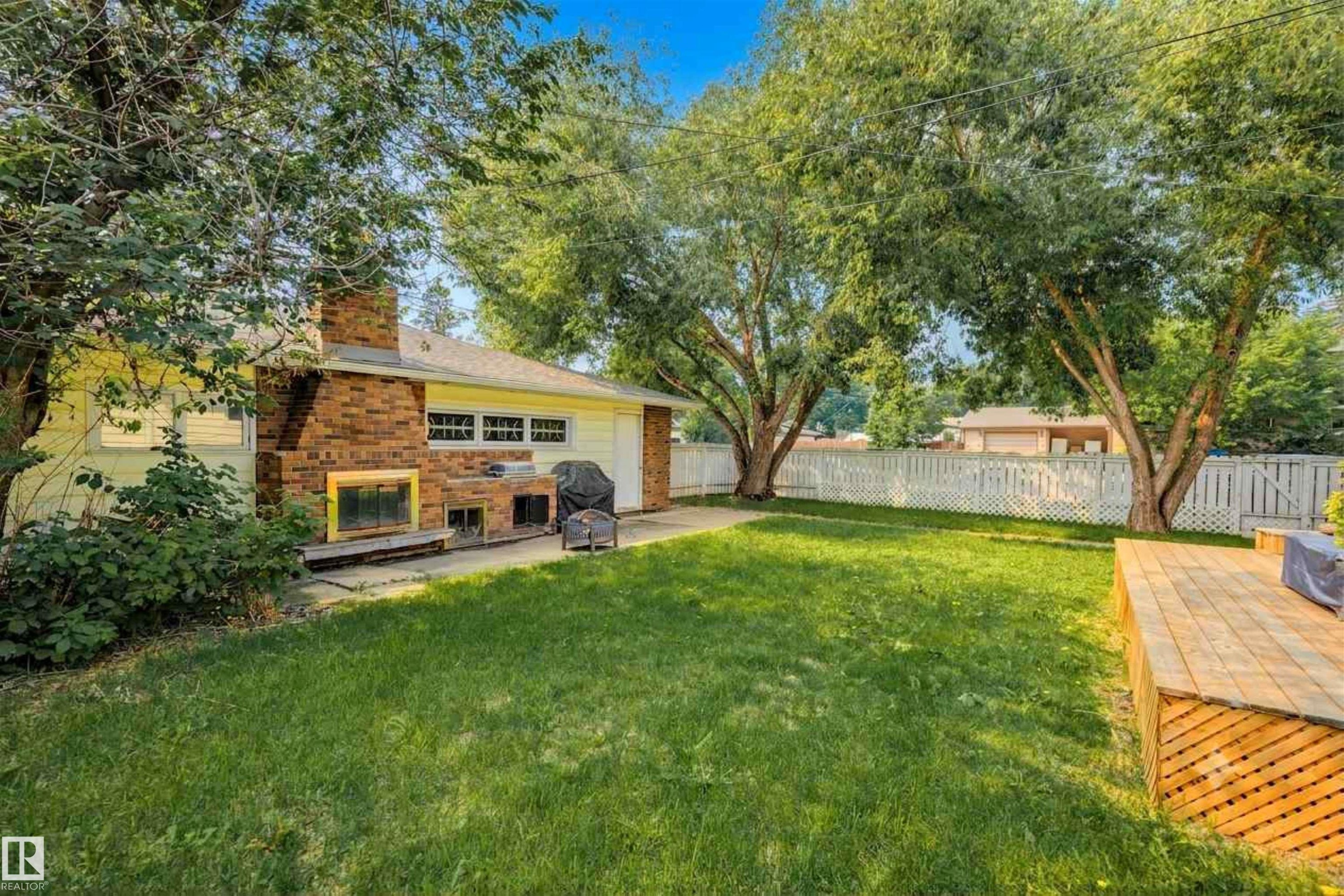 9544 148 Street Nw, Edmonton, AB - Outdoor