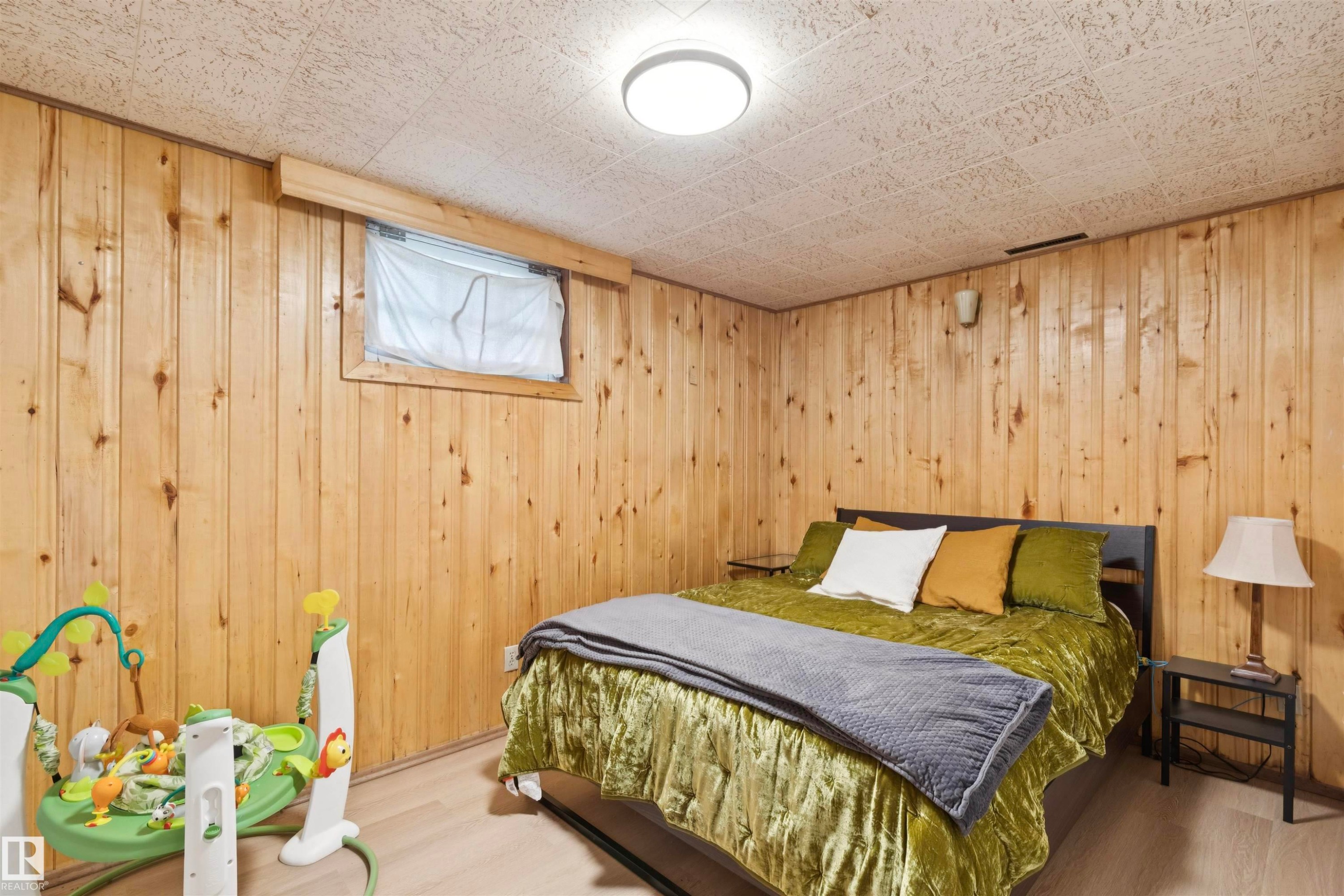 9544 148 Street Nw, Edmonton, AB - Indoor Photo Showing Bedroom
