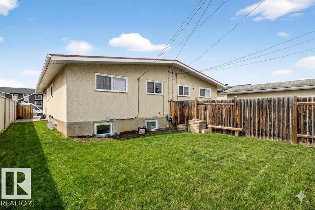 13111 82 Street Nw, Edmonton, AB