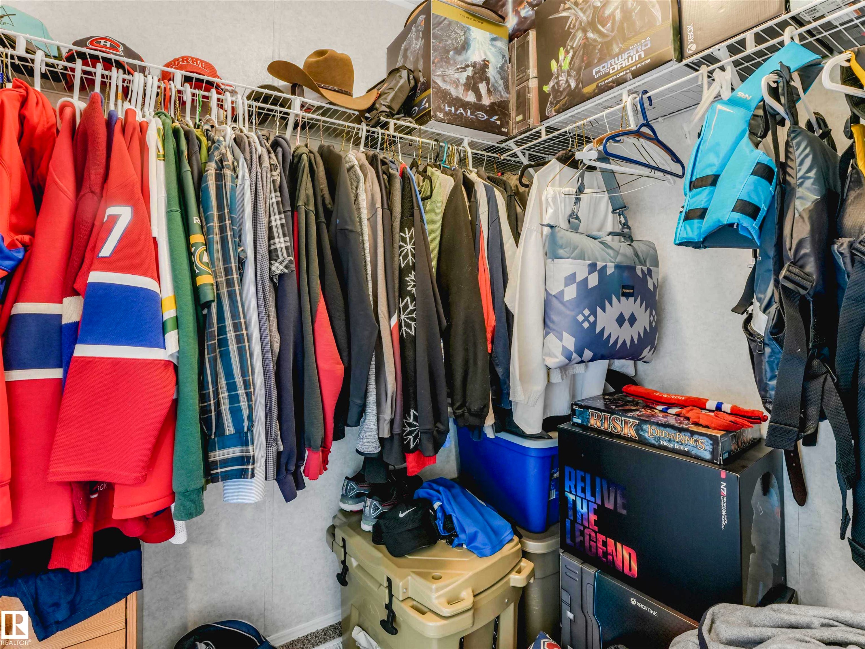 Image quality insufficient for description - 57016 Range Road 13, Rural Barrhead County, AB - Indoor With Storage