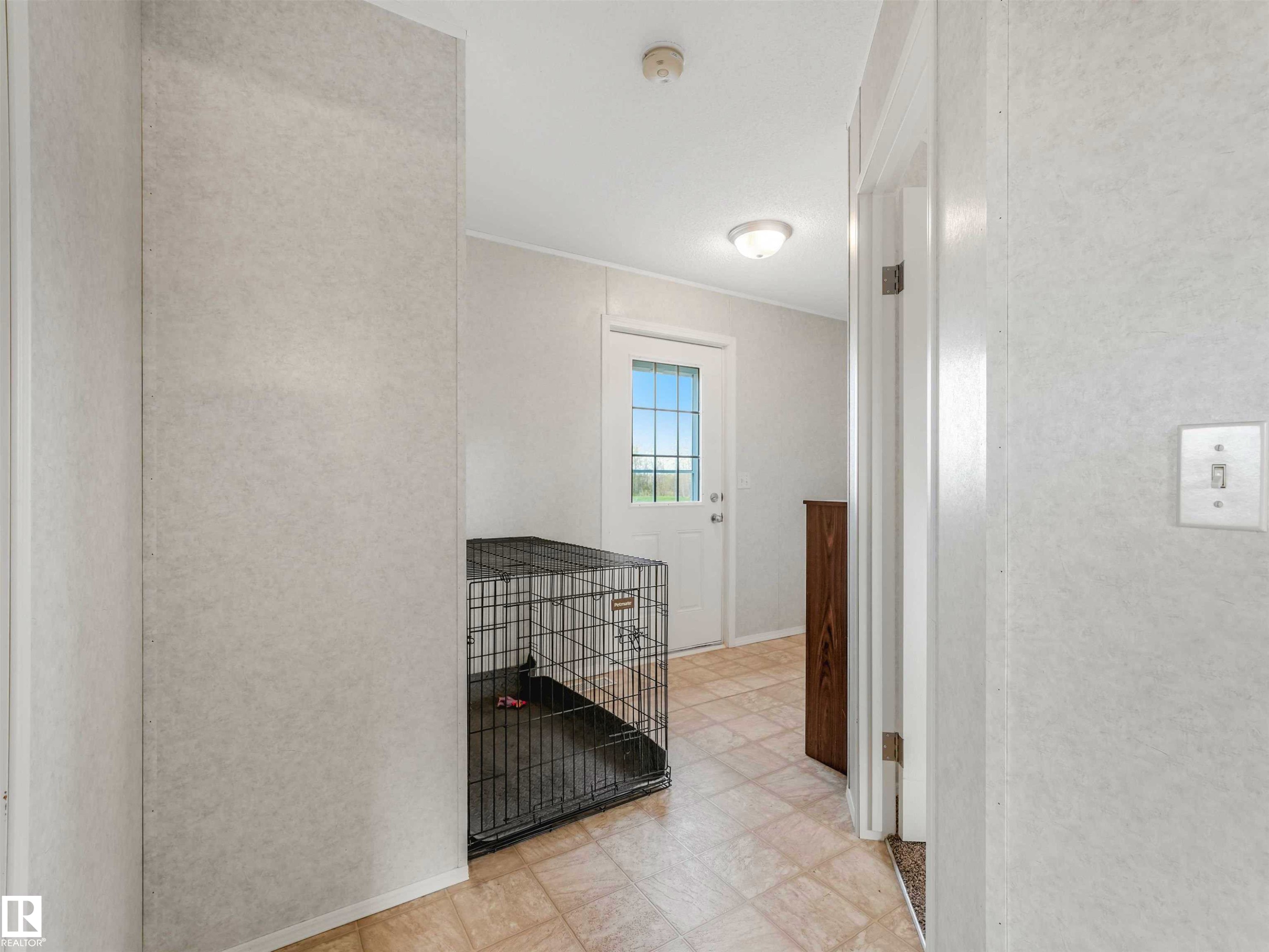 Image quality insufficient for description - 57016 Range Road 13, Rural Barrhead County, AB - Indoor