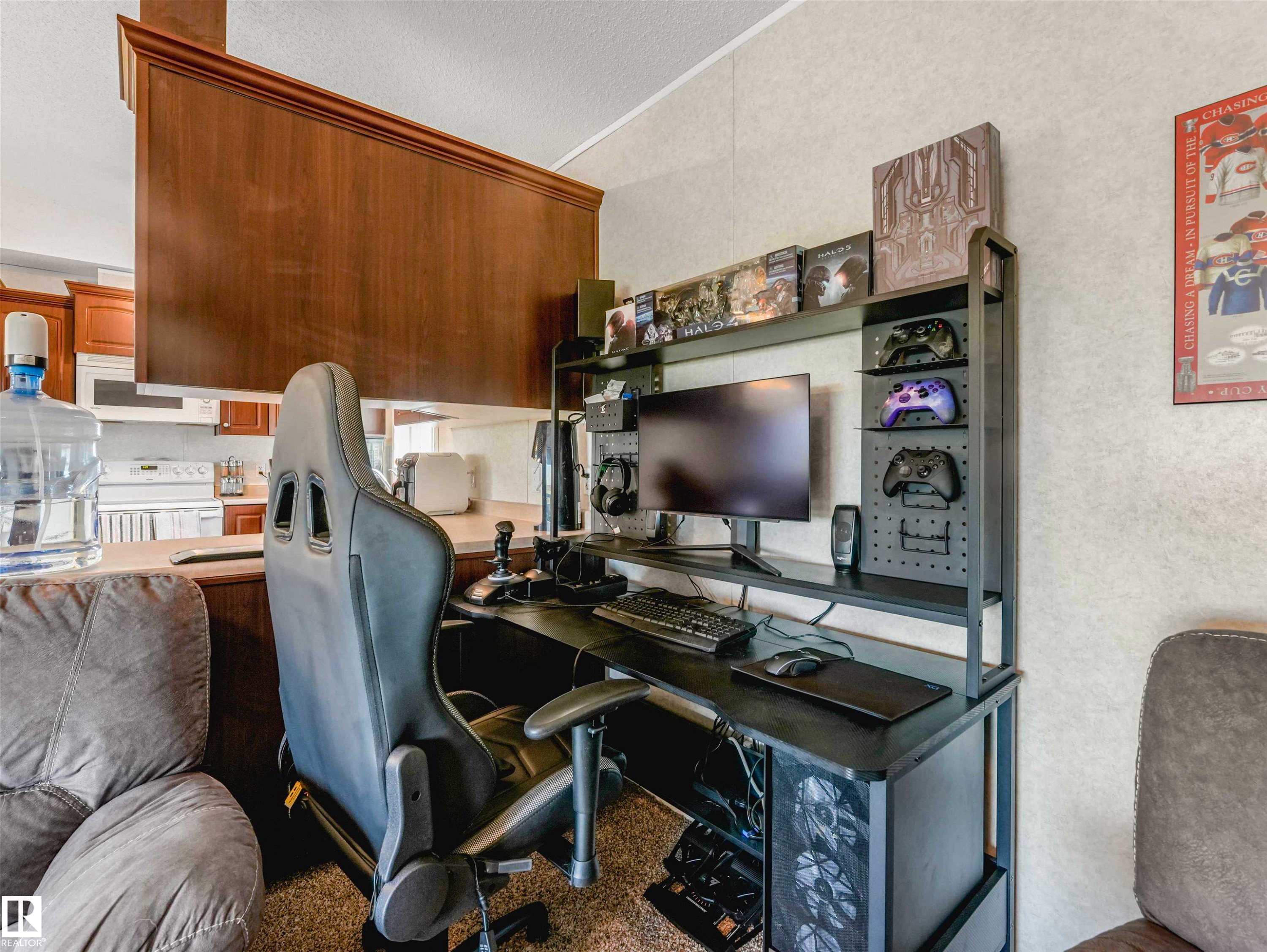 Image quality insufficient for description - 57016 Range Road 13, Rural Barrhead County, AB - Indoor Photo Showing Office