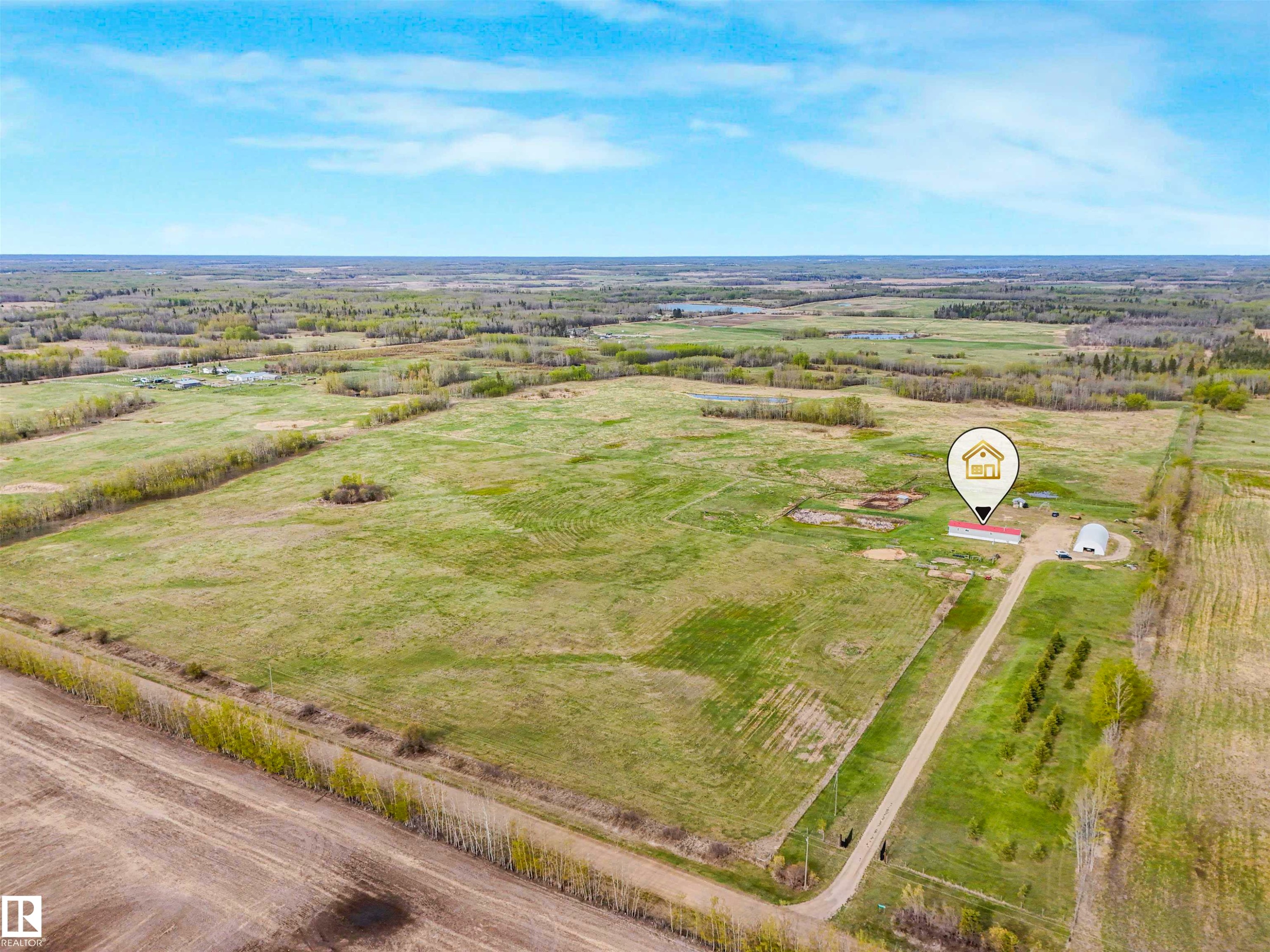 Image quality insufficient for description - 57016 Range Road 13, Rural Barrhead County, AB - Outdoor With View