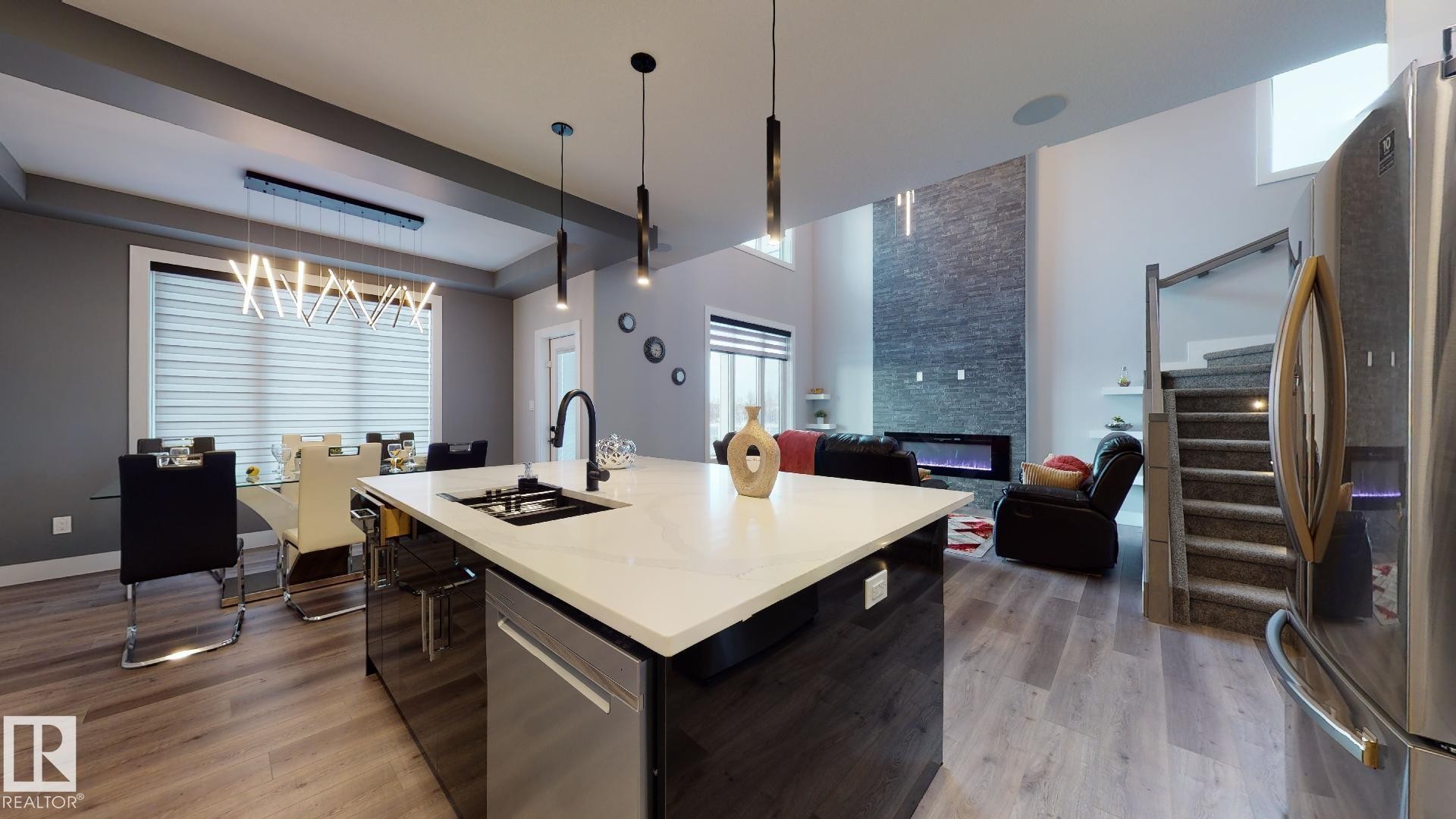 13 Blackbird Bend, Fort Saskatchewan, AB - Indoor Photo Showing Kitchen With Double Sink