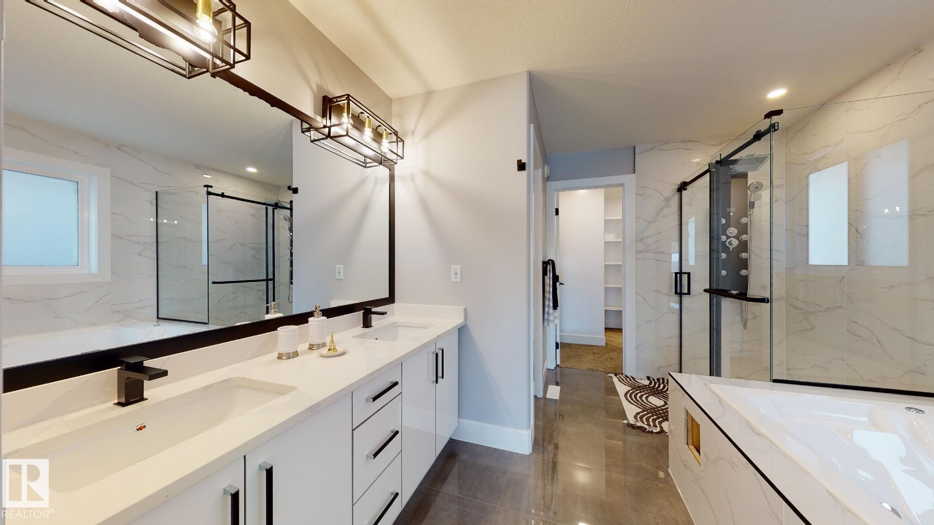 13 Blackbird Bend, Fort Saskatchewan, AB - Indoor Photo Showing Bathroom