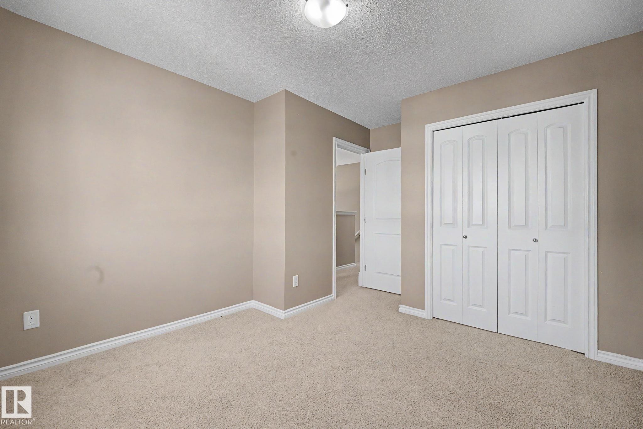 9507 Simpson Crest, Edmonton, AB - Indoor