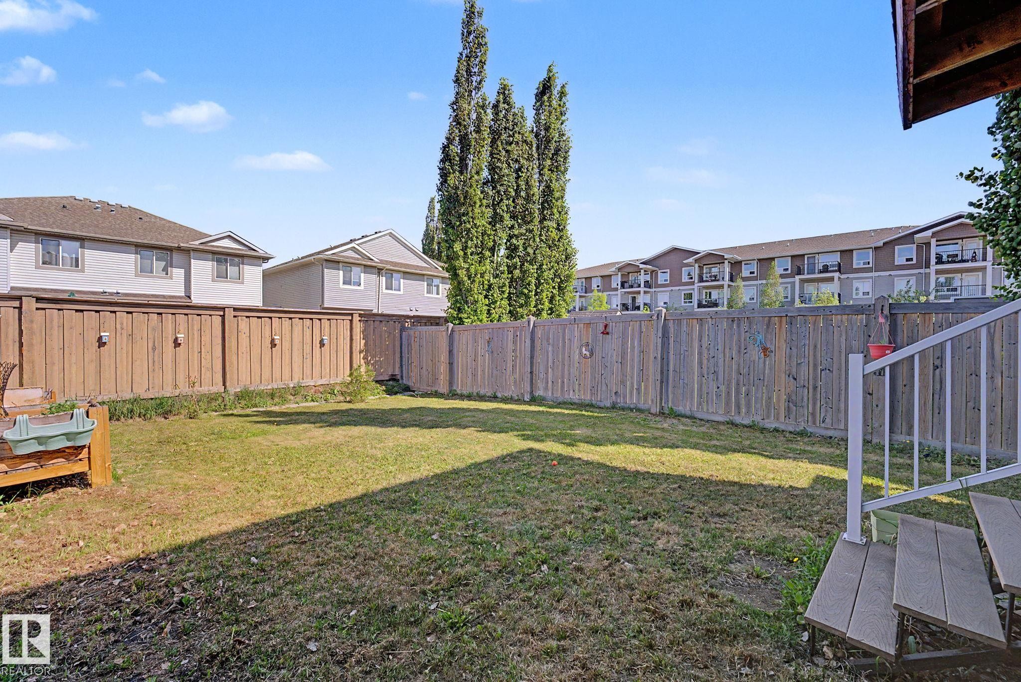 9507 Simpson Crest, Edmonton, AB - Outdoor