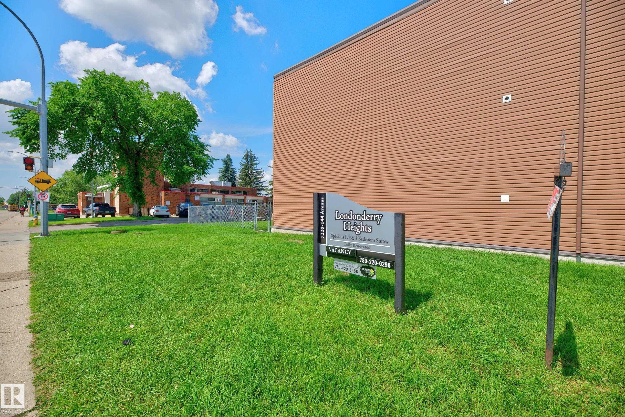 #209 7220 144 Av Nw, Edmonton, AB