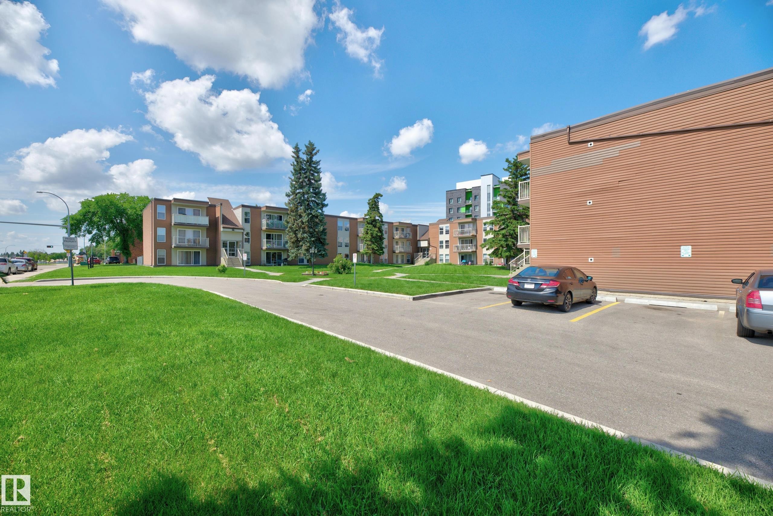#209 7220 144 Av Nw, Edmonton, AB