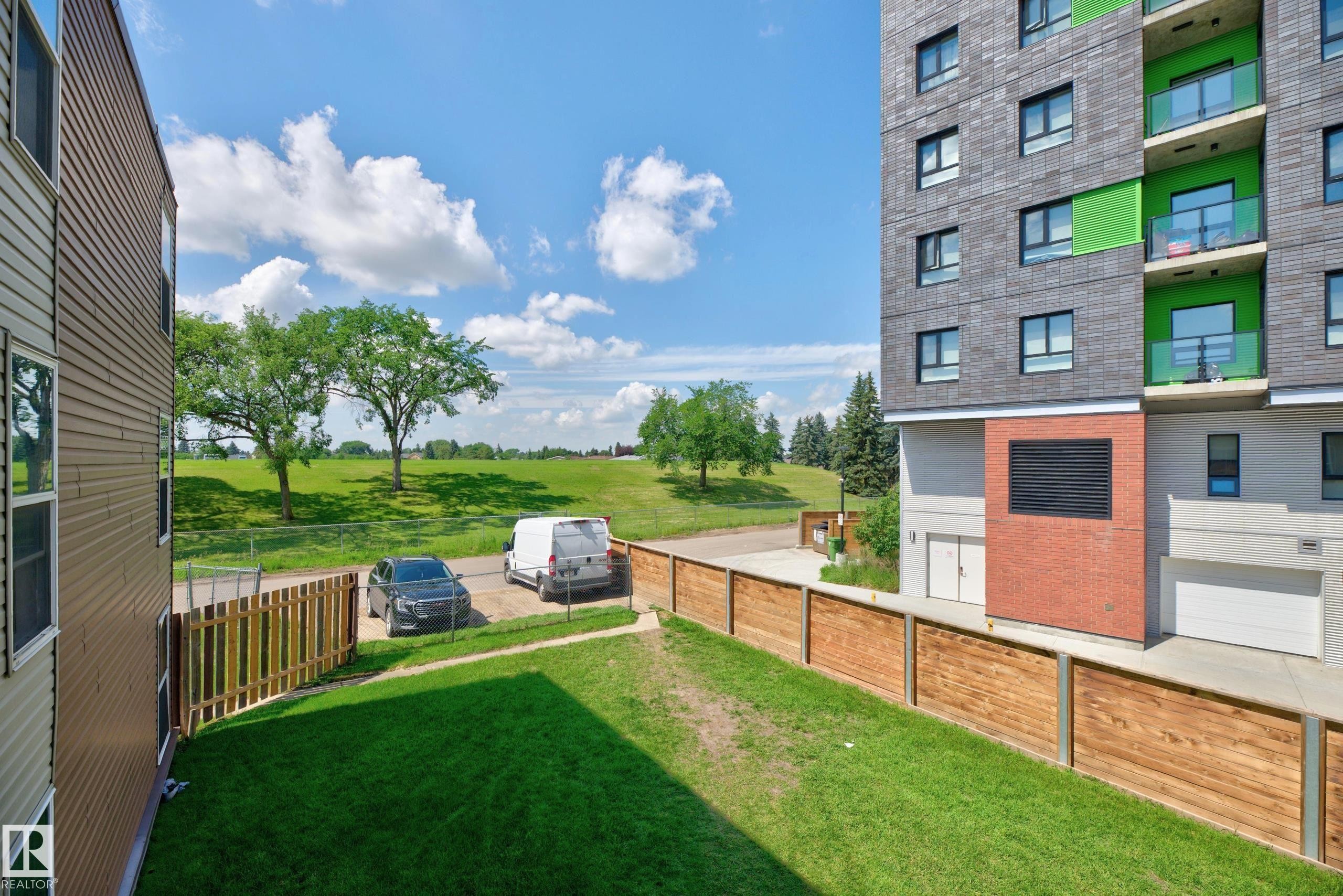 #209 7220 144 Av Nw, Edmonton, AB