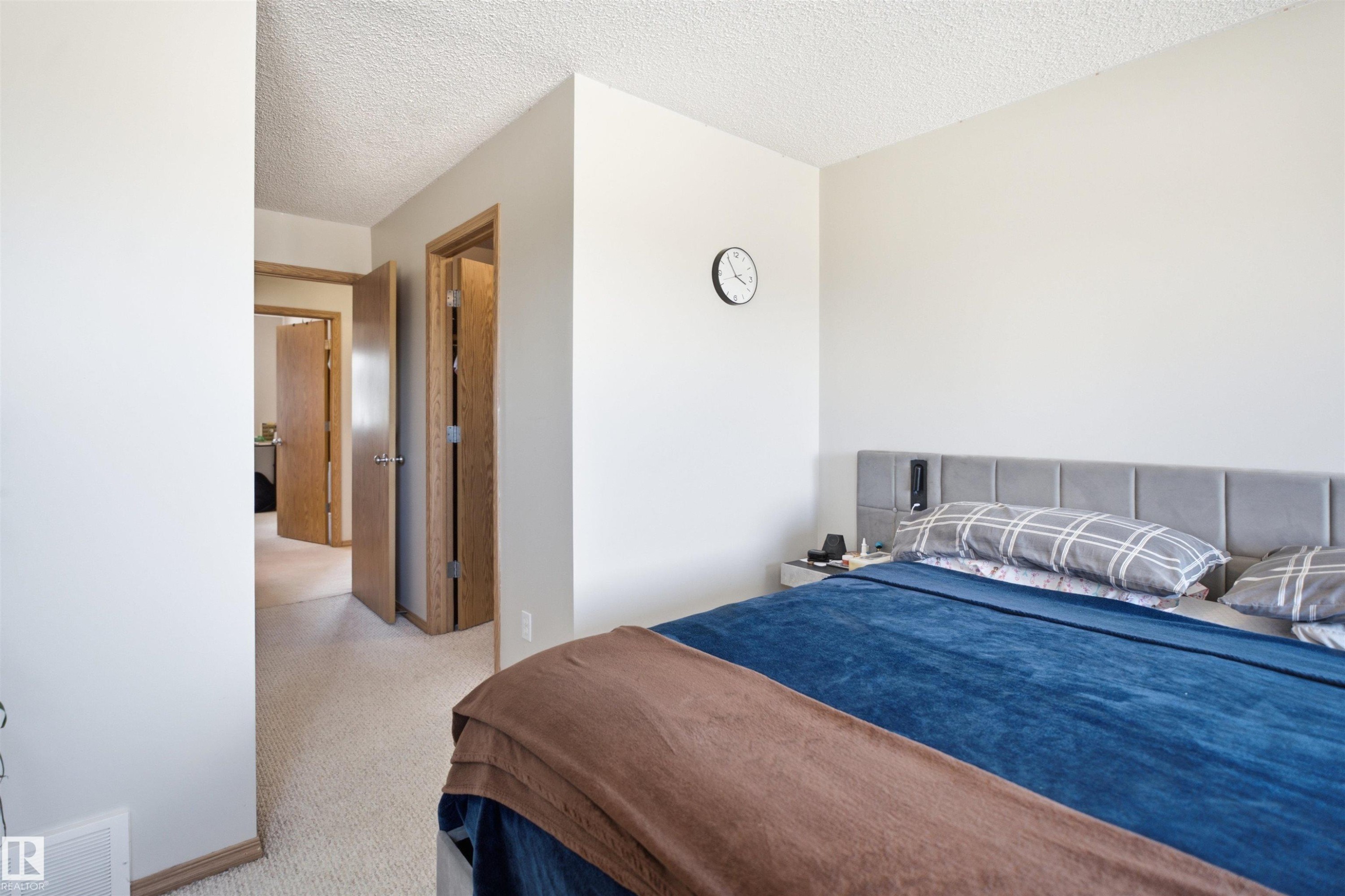 #71 10909 106 St Nw, Edmonton, AB - Indoor Photo Showing Bedroom