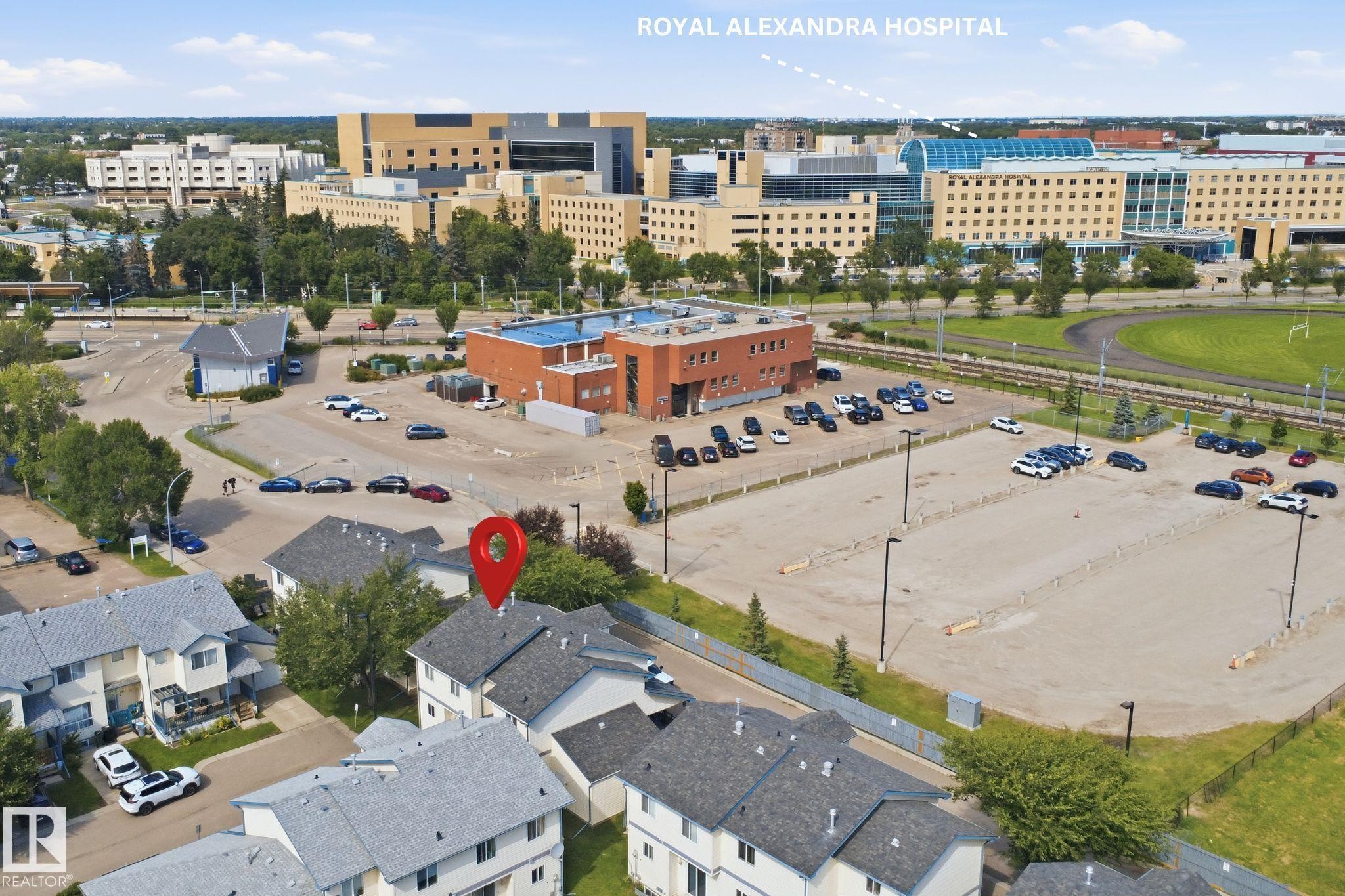 #71 10909 106 St Nw, Edmonton, AB - Outdoor With View