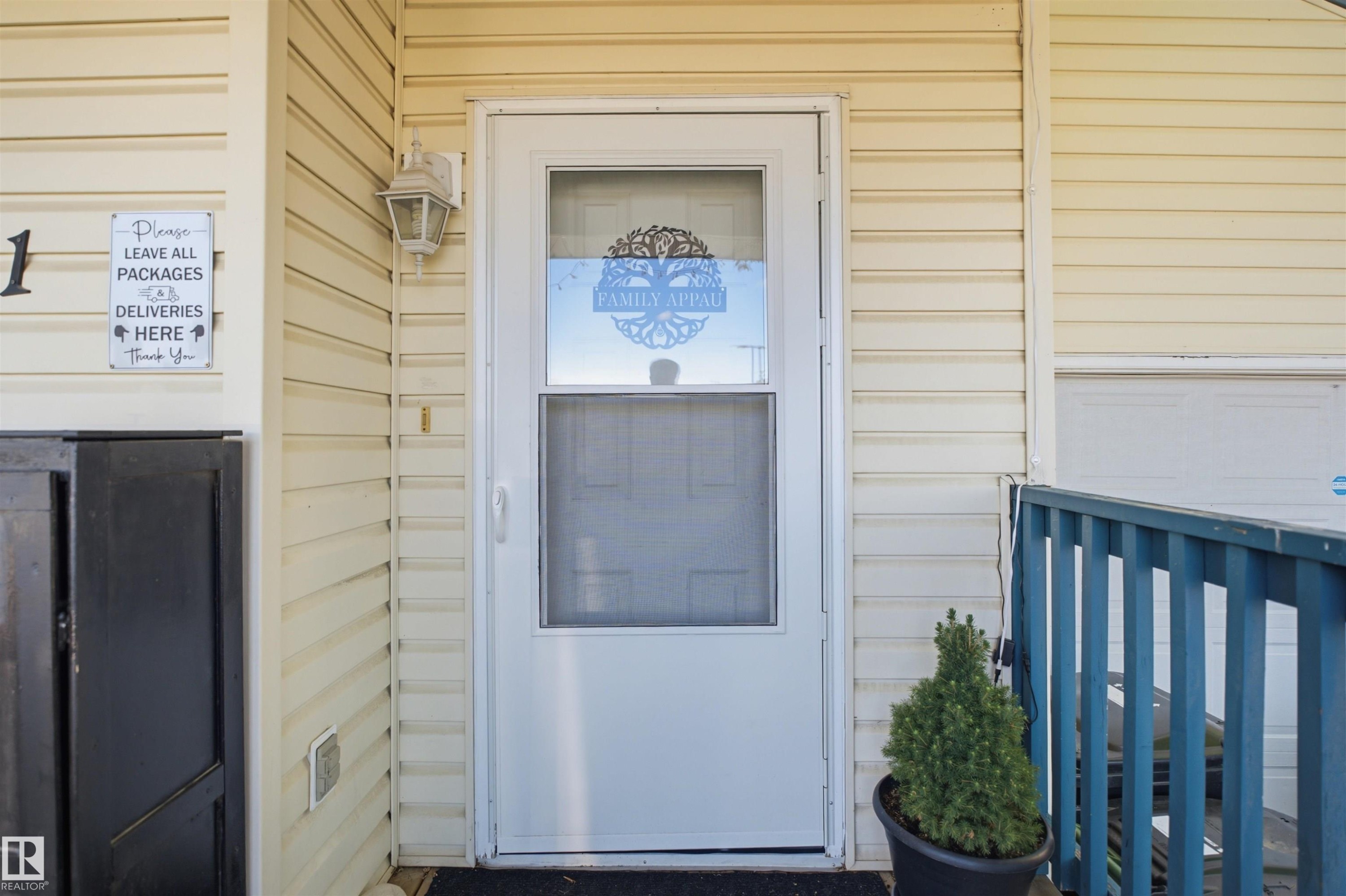 #71 10909 106 St Nw, Edmonton, AB - Outdoor With Exterior