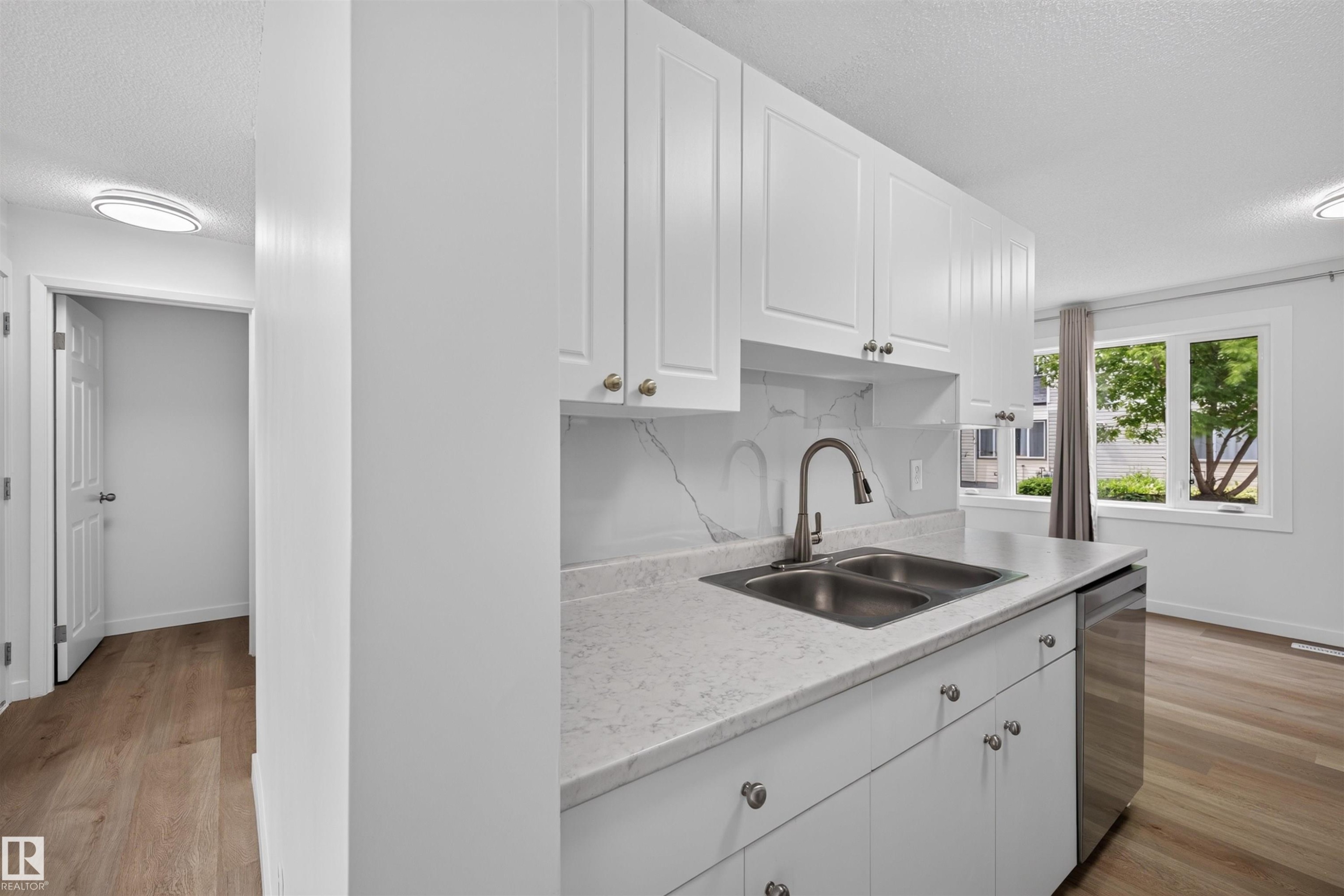 #186 11421 34 St Nw, Edmonton, AB