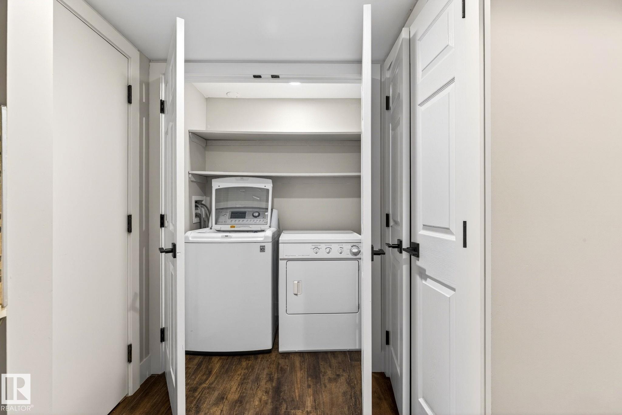 6008 97A Avenue, Edmonton, AB - Indoor Photo Showing Laundry Room