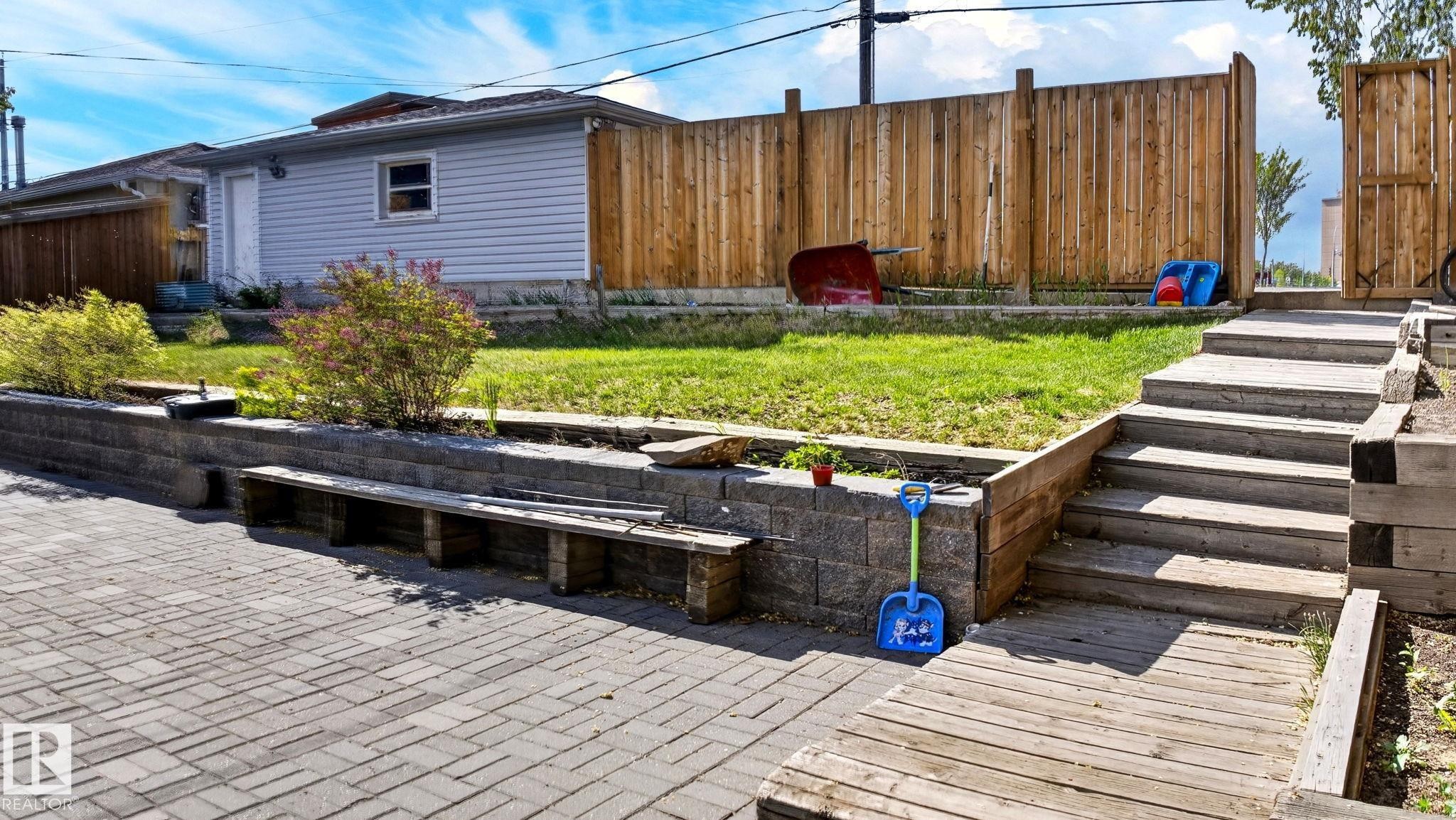 6008 97A Avenue, Edmonton, AB - Outdoor With Exterior