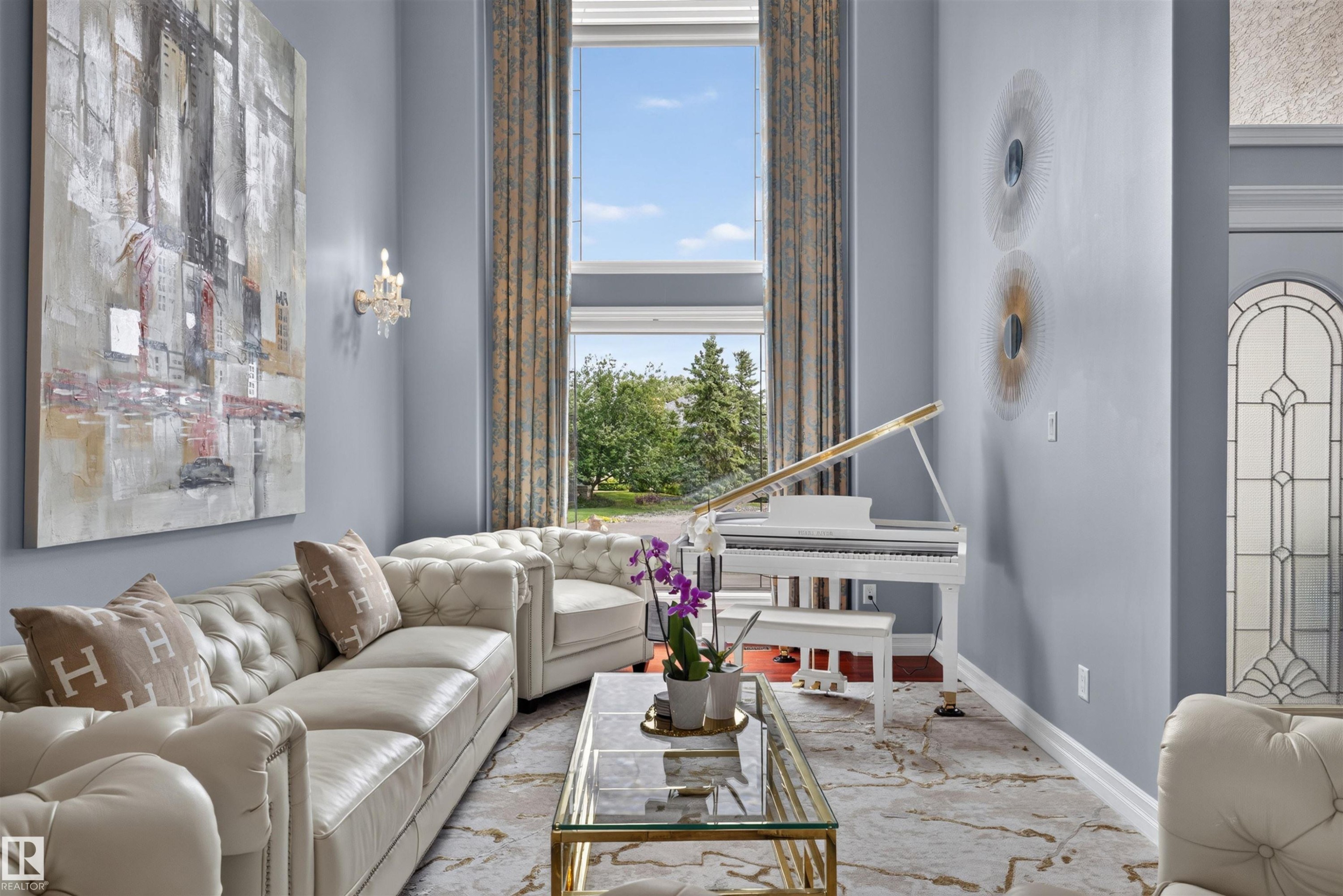 1751 Haswell Cove Nw, Edmonton, AB - Indoor Photo Showing Living Room