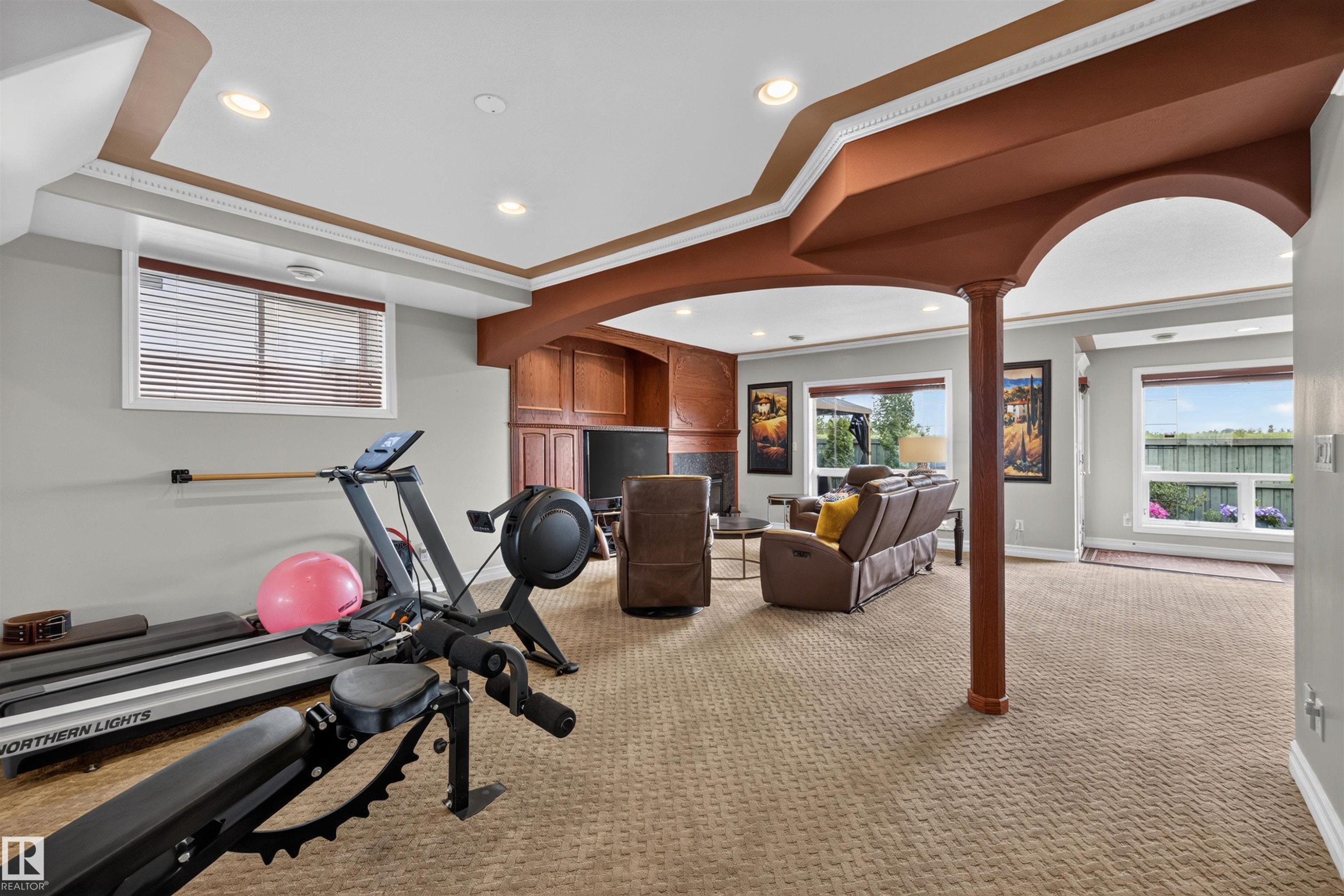 1751 Haswell Cove Nw, Edmonton, AB - Indoor Photo Showing Gym Room