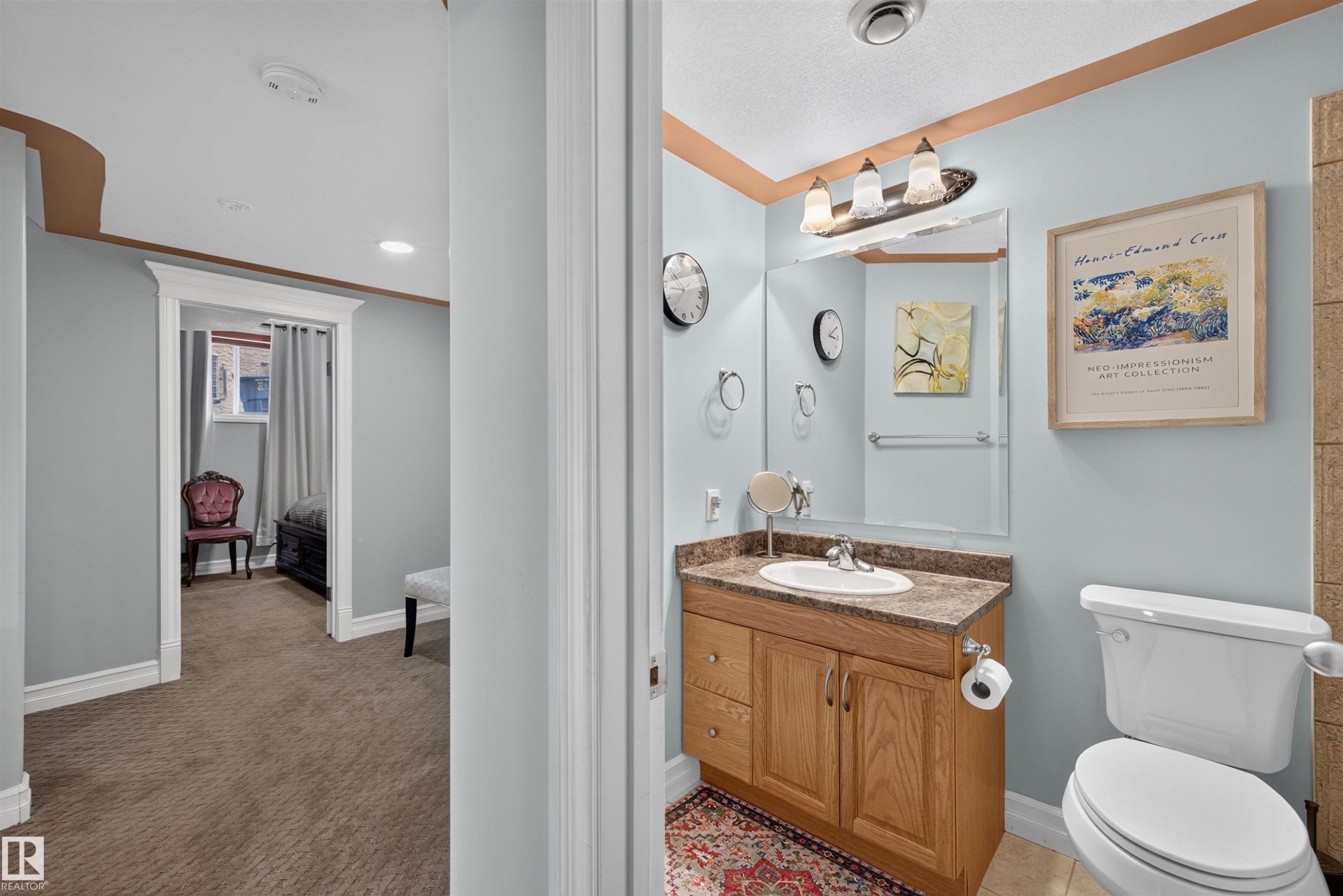 1751 Haswell Cove Nw, Edmonton, AB - Indoor Photo Showing Bathroom