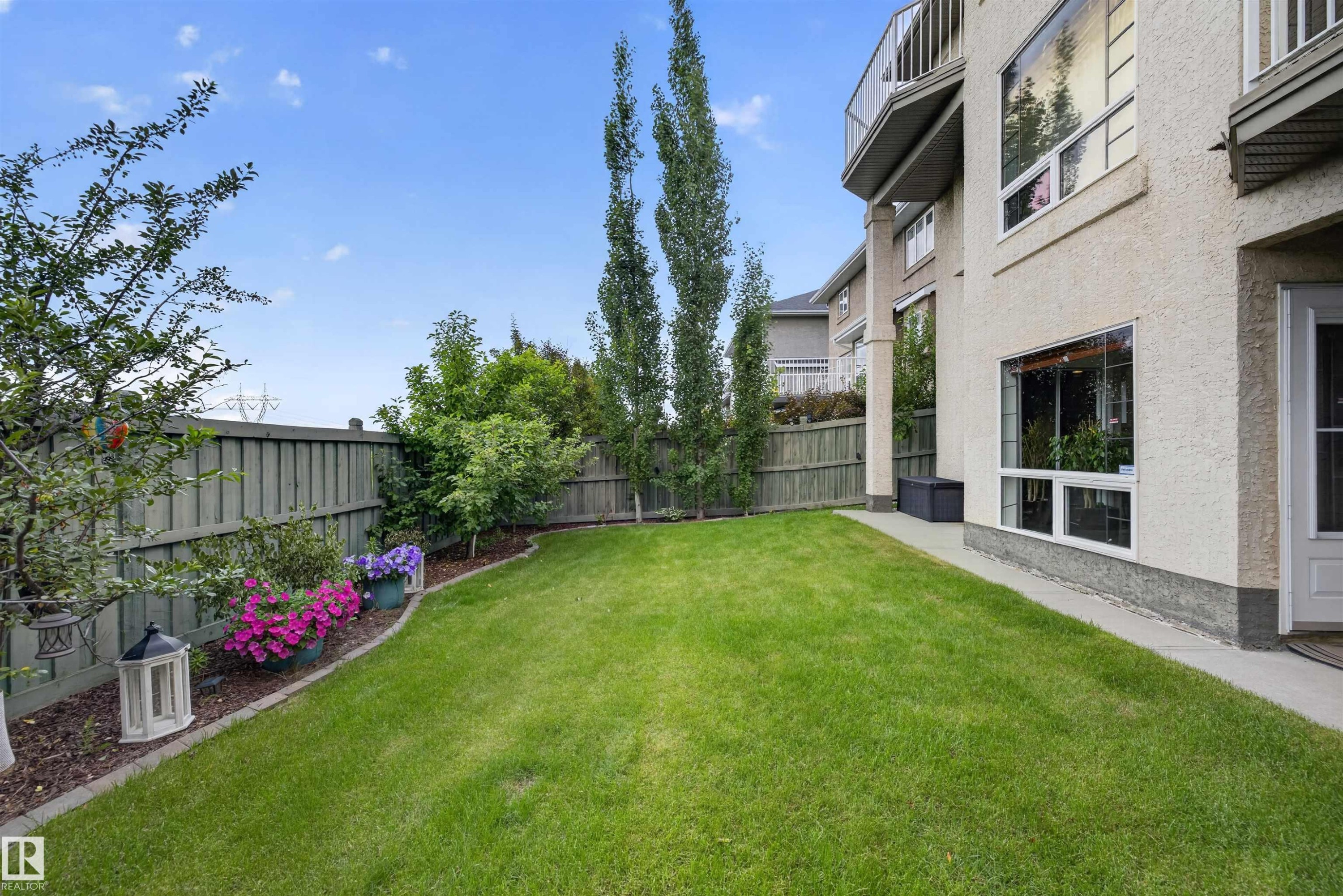 1751 Haswell Cove Nw, Edmonton, AB - Outdoor