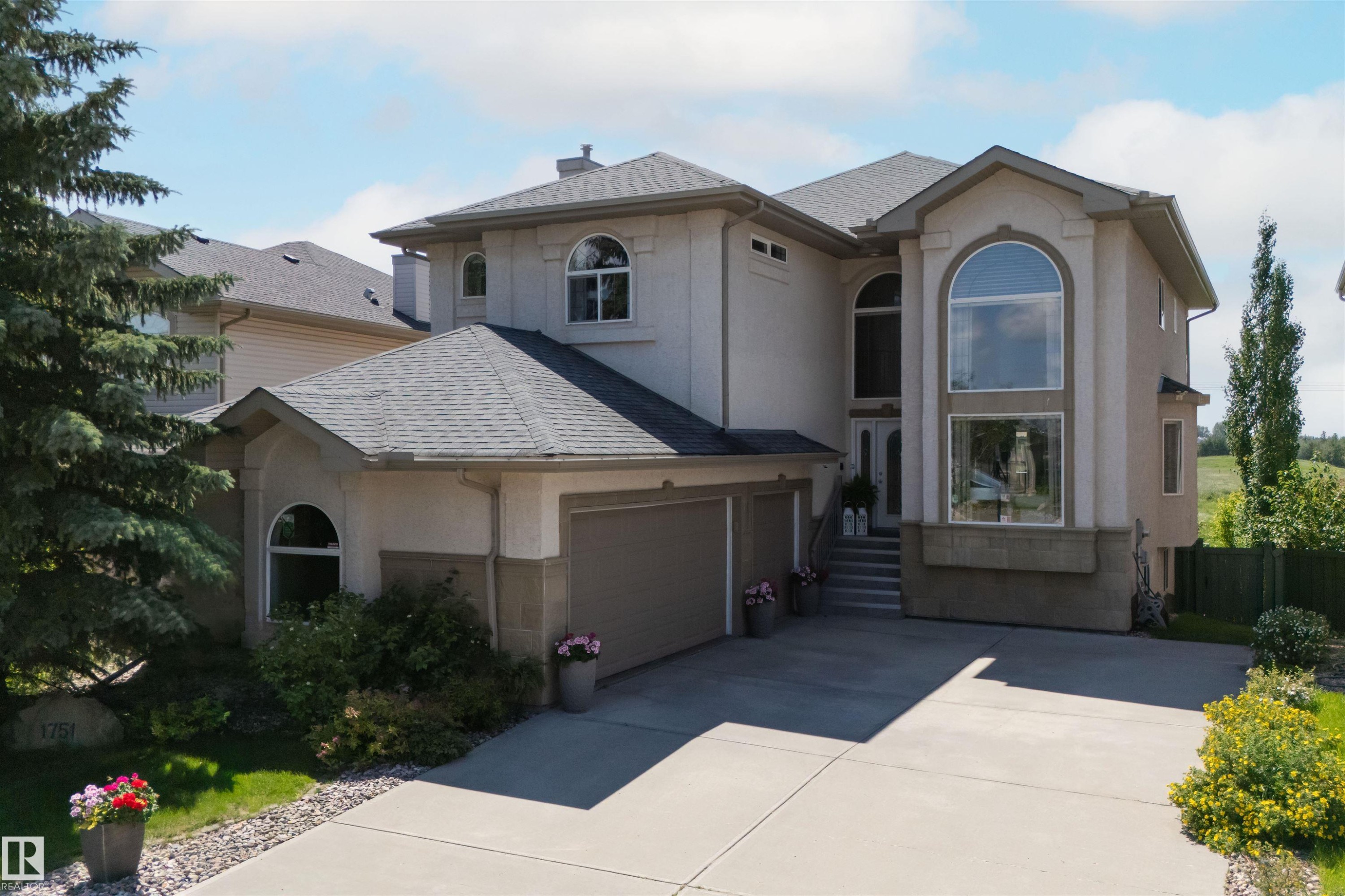 1751 Haswell Cove Nw, Edmonton, AB - Outdoor