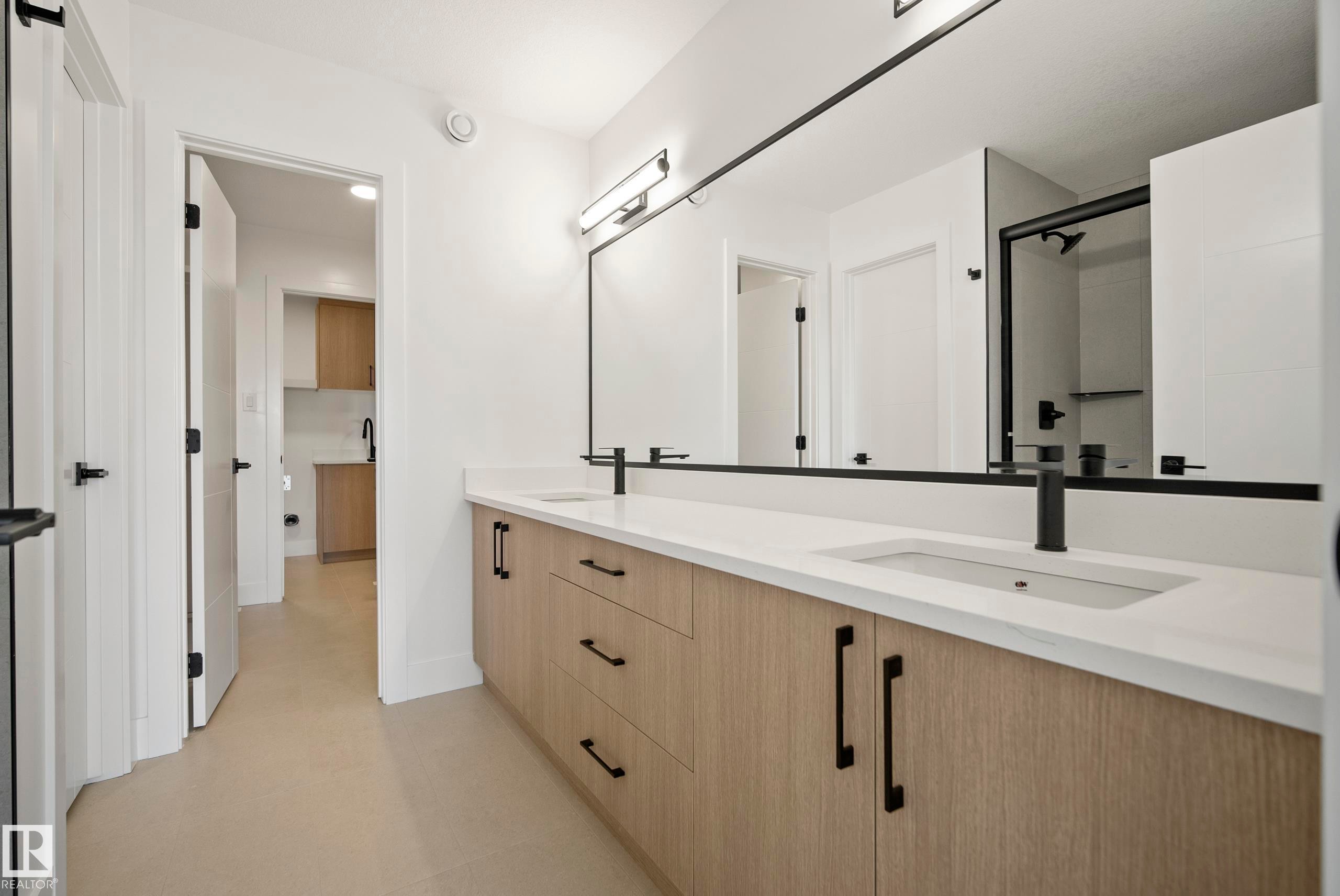 113 Caledon Crescent, Spruce Grove, AB - Indoor Photo Showing Bathroom