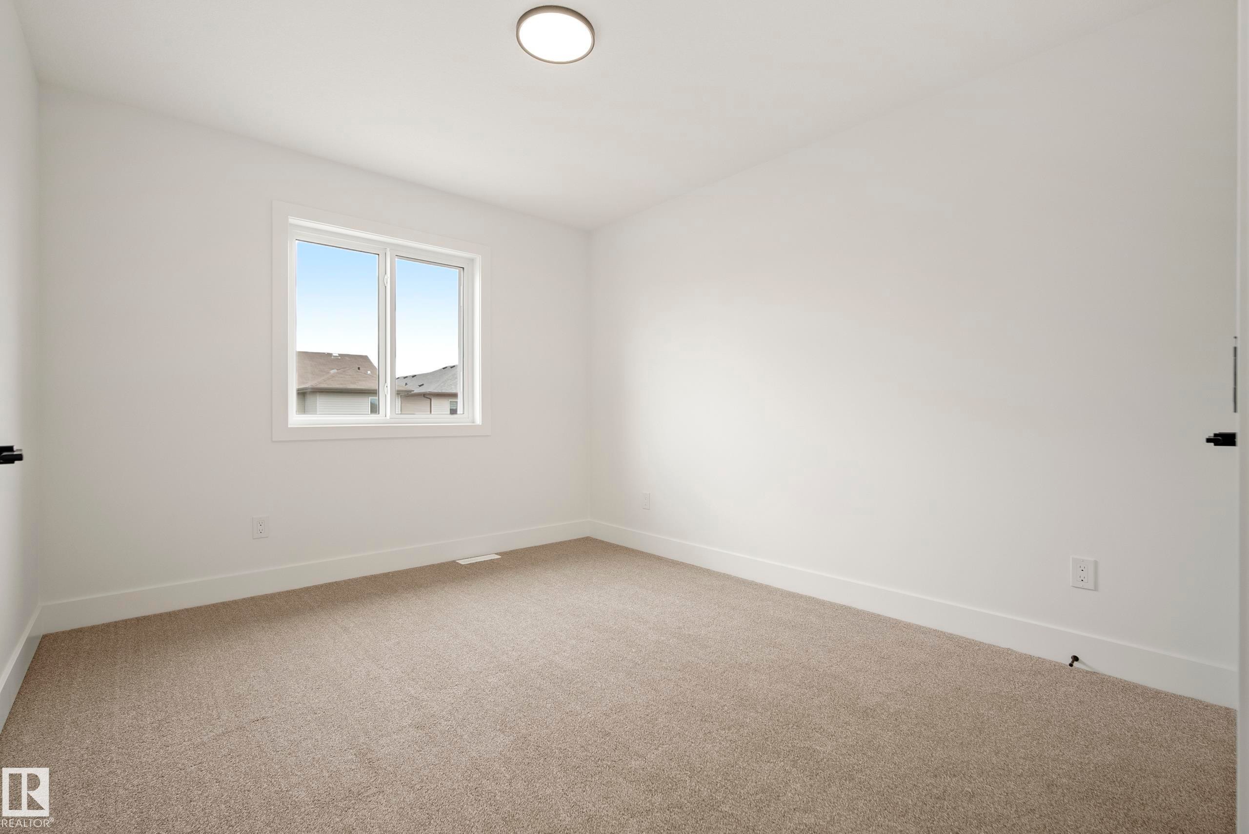 113 Caledon Crescent, Spruce Grove, AB - Indoor Photo Showing Other Room