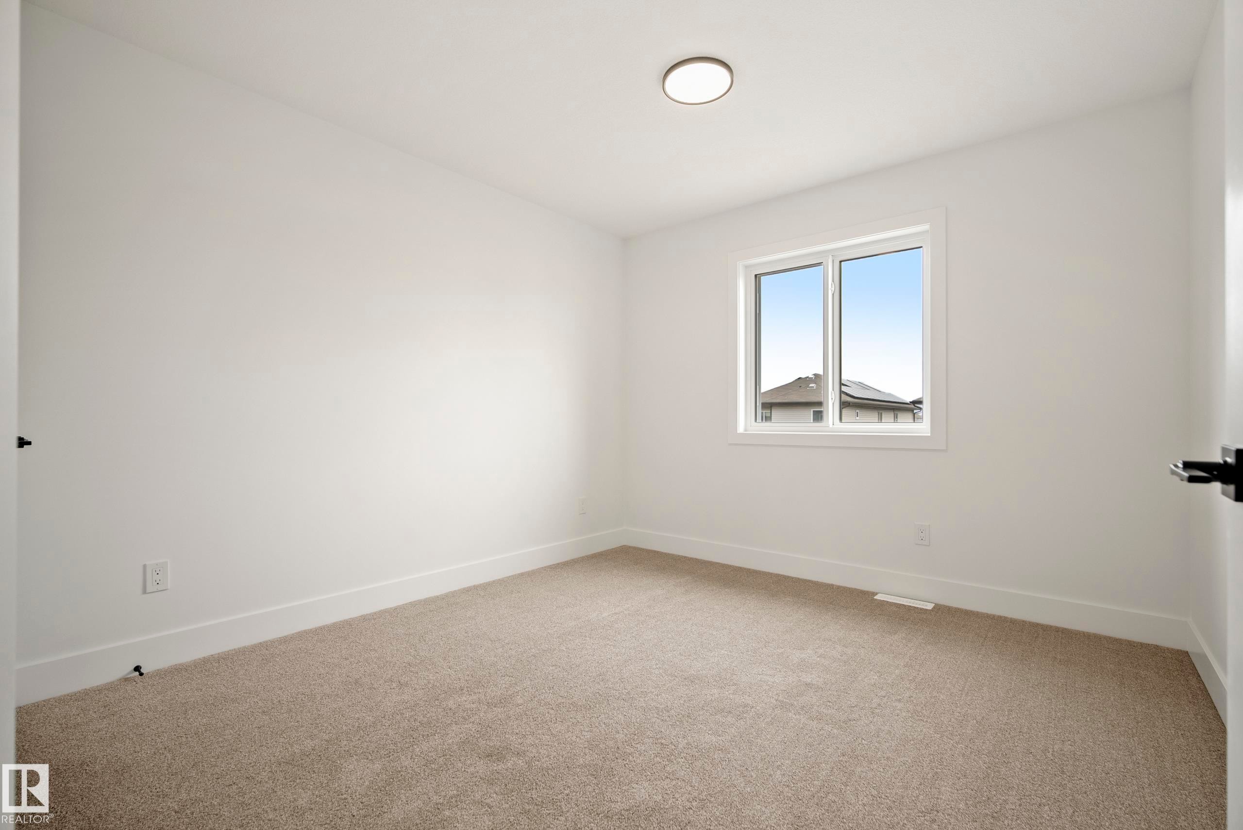 113 Caledon Crescent, Spruce Grove, AB - Indoor Photo Showing Other Room