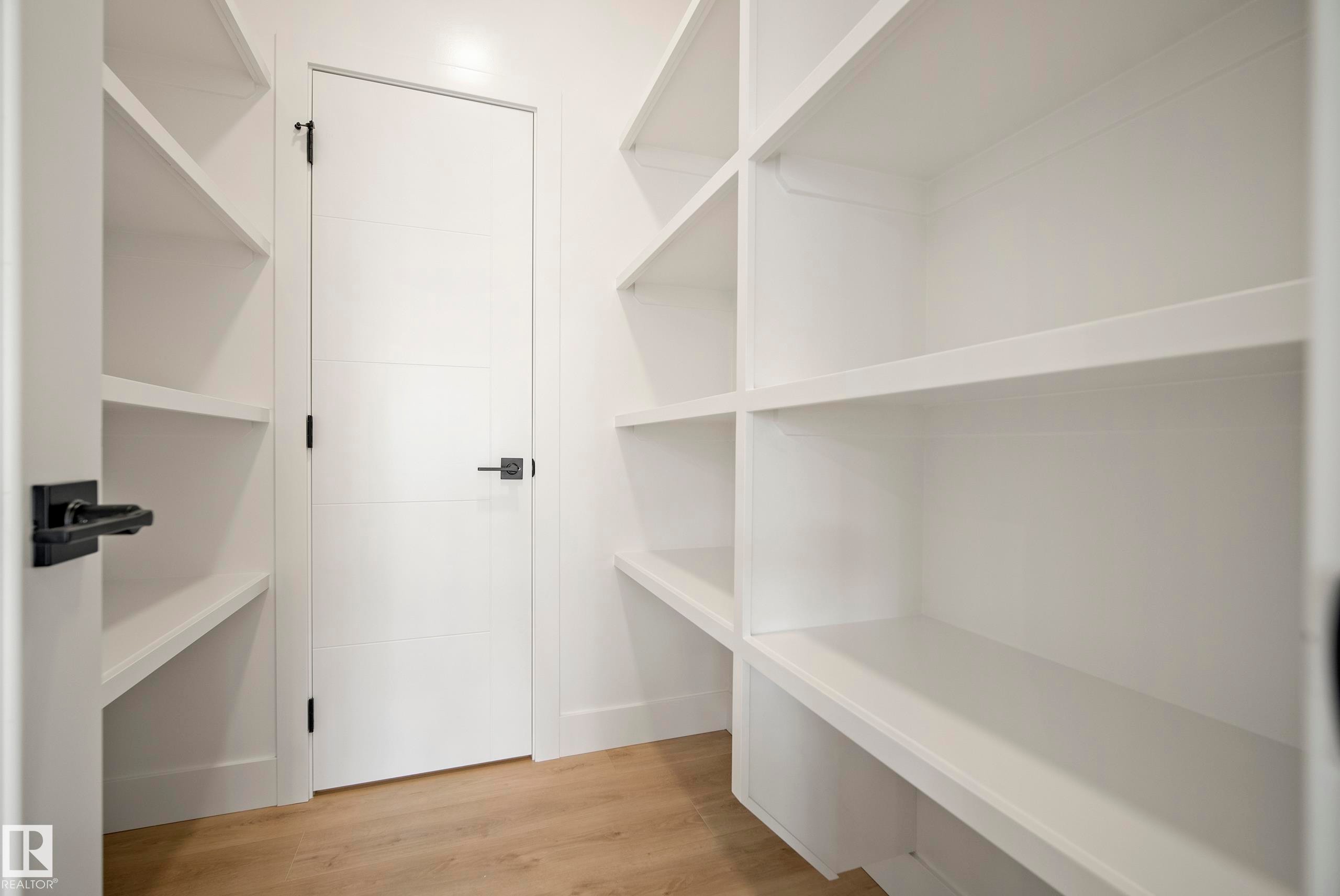 113 Caledon Crescent, Spruce Grove, AB - Indoor With Storage