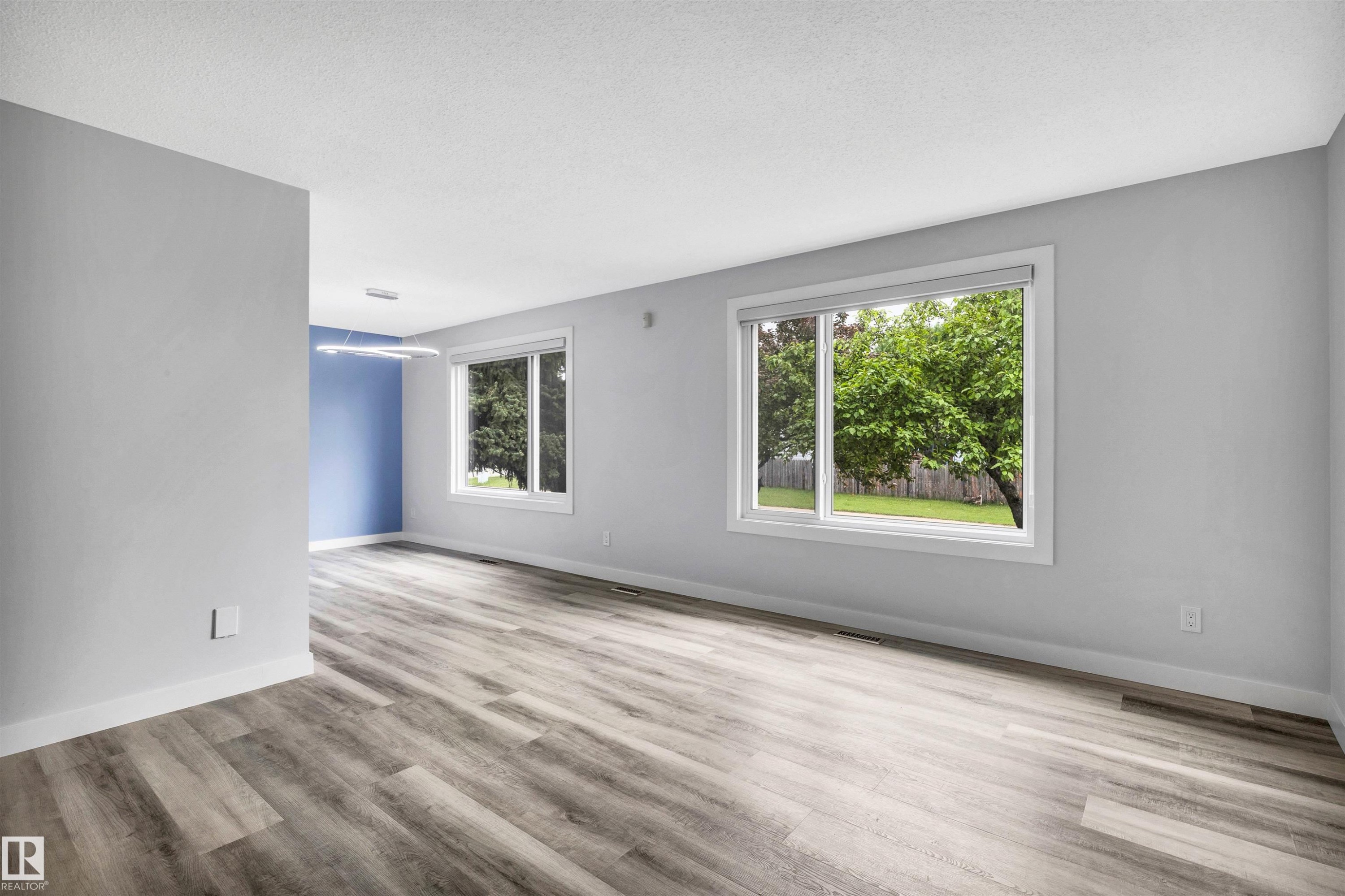 14208 51 Street, Edmonton, AB