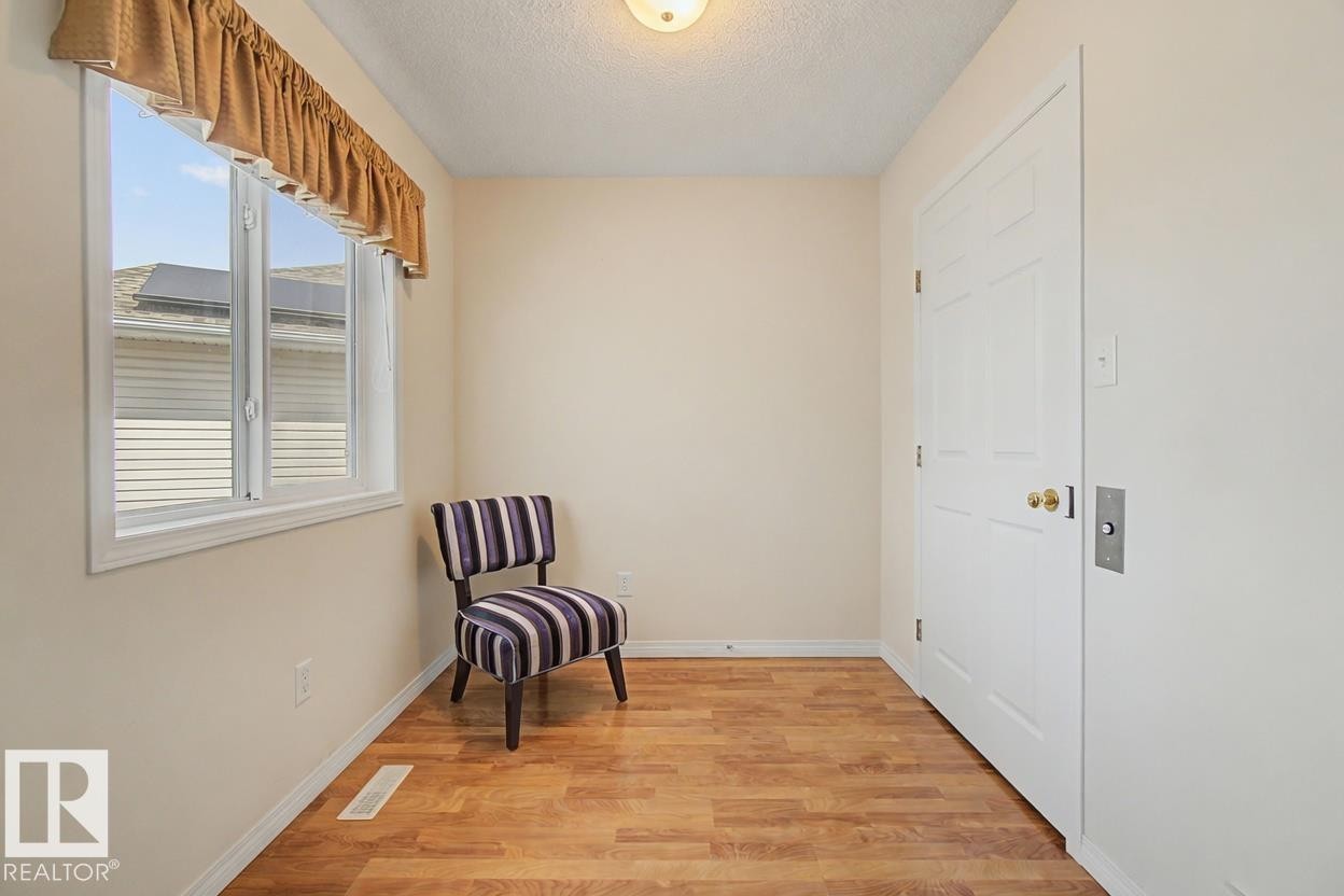 3203 23 Street Nw, Edmonton, AB - Indoor Photo Showing Other Room