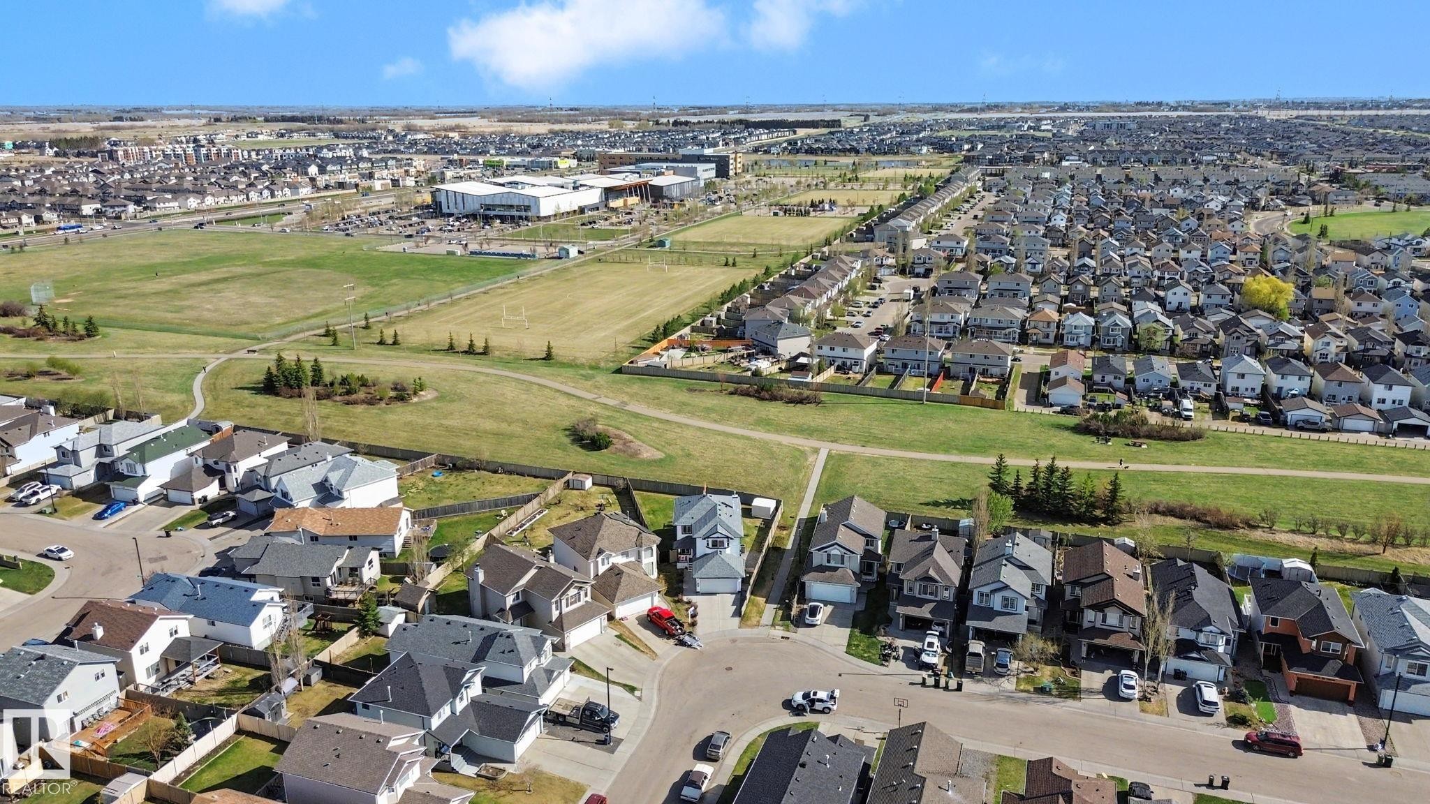 3203 23 Street Nw, Edmonton, AB - Outdoor With View