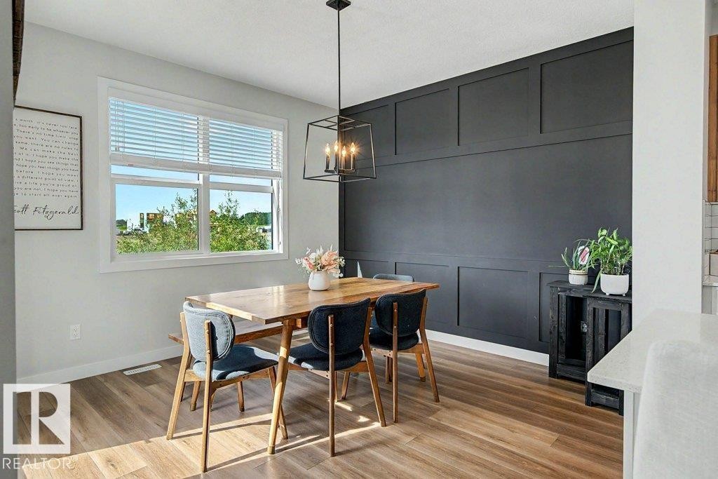 243 Brickyard Cove, Stony Plain, AB - Indoor Photo Showing Dining Room