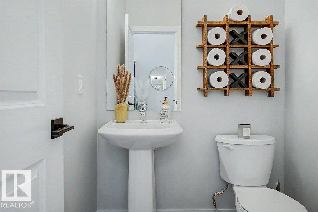 243 Brickyard Cove, Stony Plain, AB - Indoor Photo Showing Bathroom