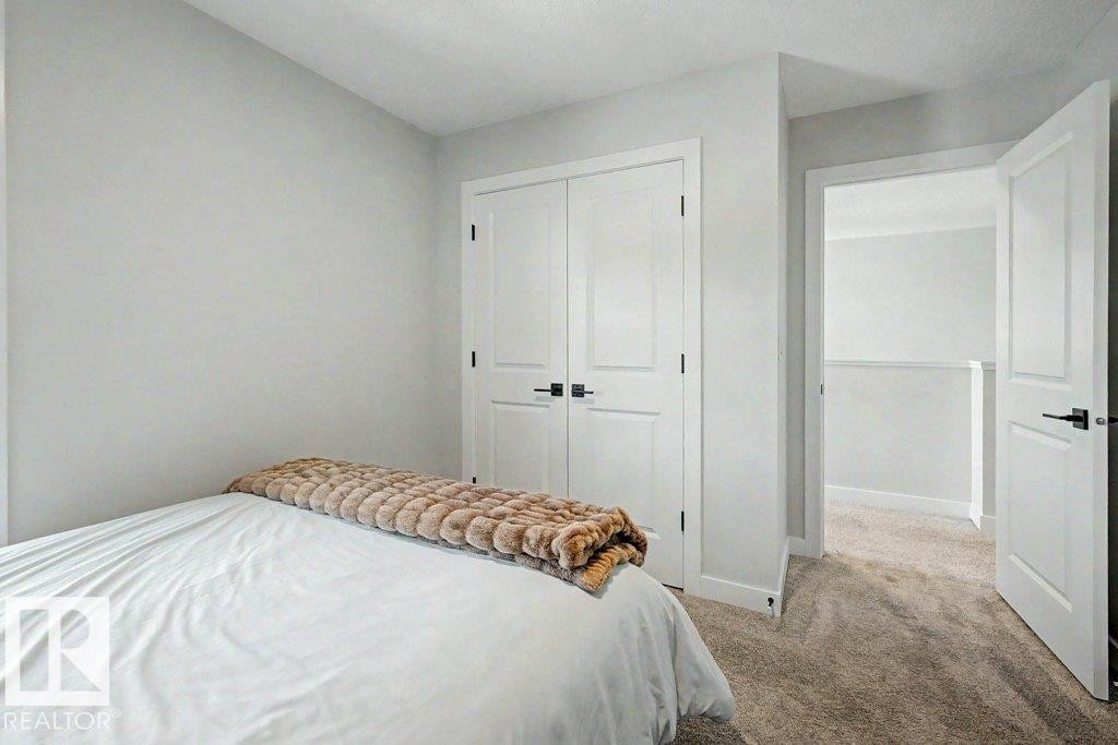 243 Brickyard Cove, Stony Plain, AB - Indoor Photo Showing Bedroom