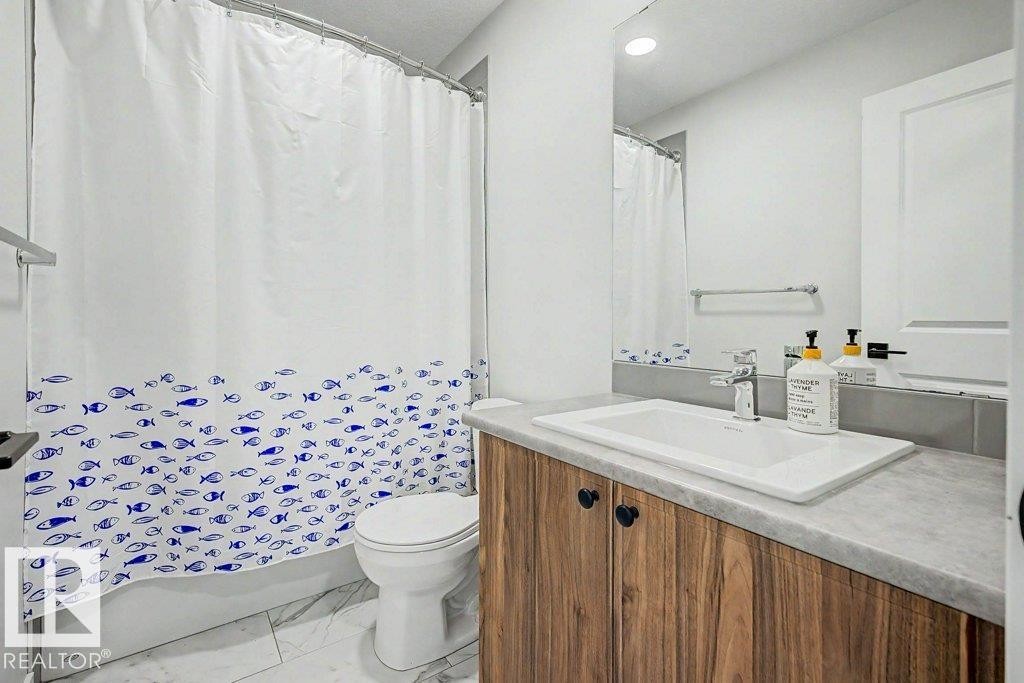 243 Brickyard Cove, Stony Plain, AB - Indoor Photo Showing Bathroom