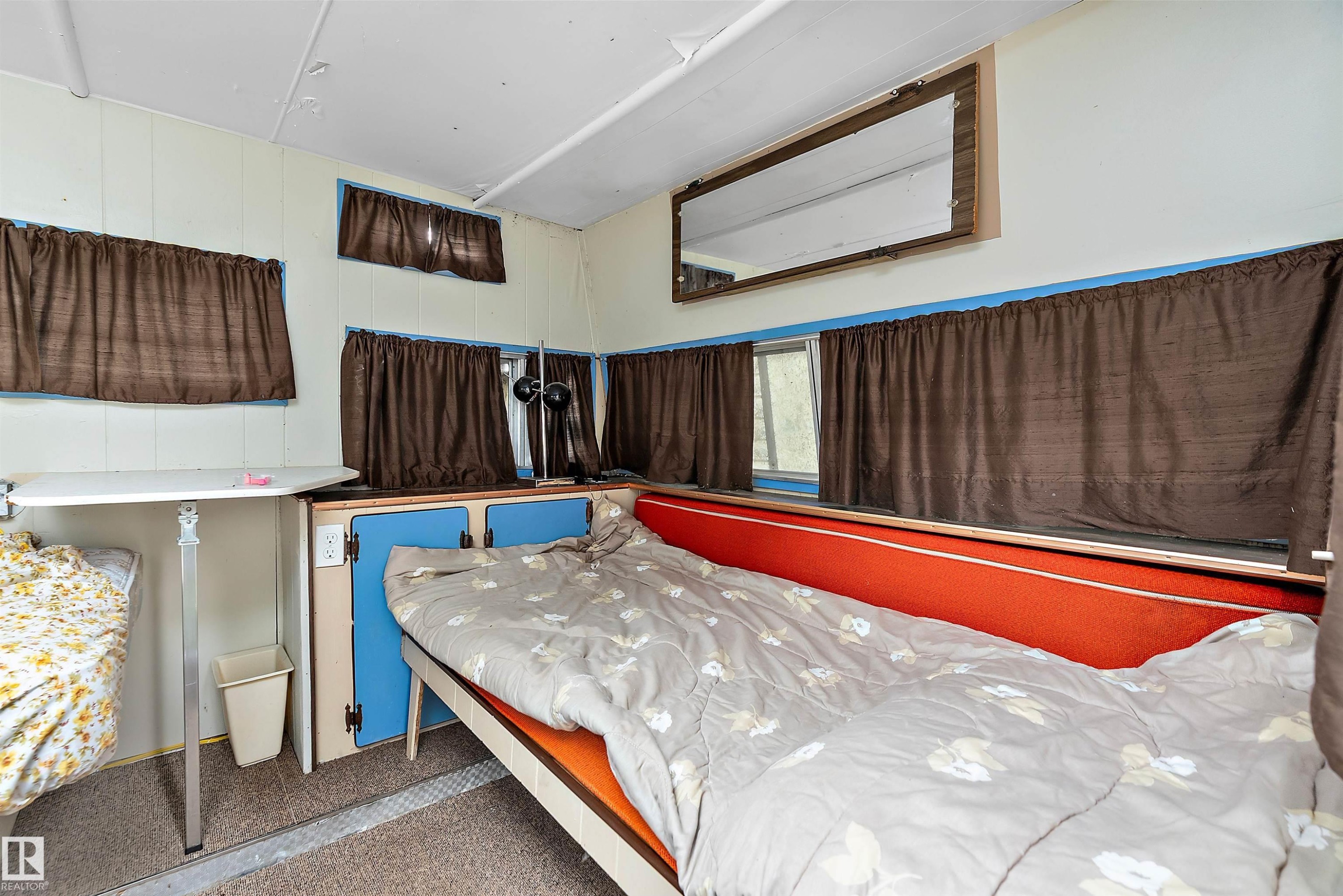 211 2Nd Avenue, Rural Wetaskiwin County, AB - Indoor Photo Showing Bedroom