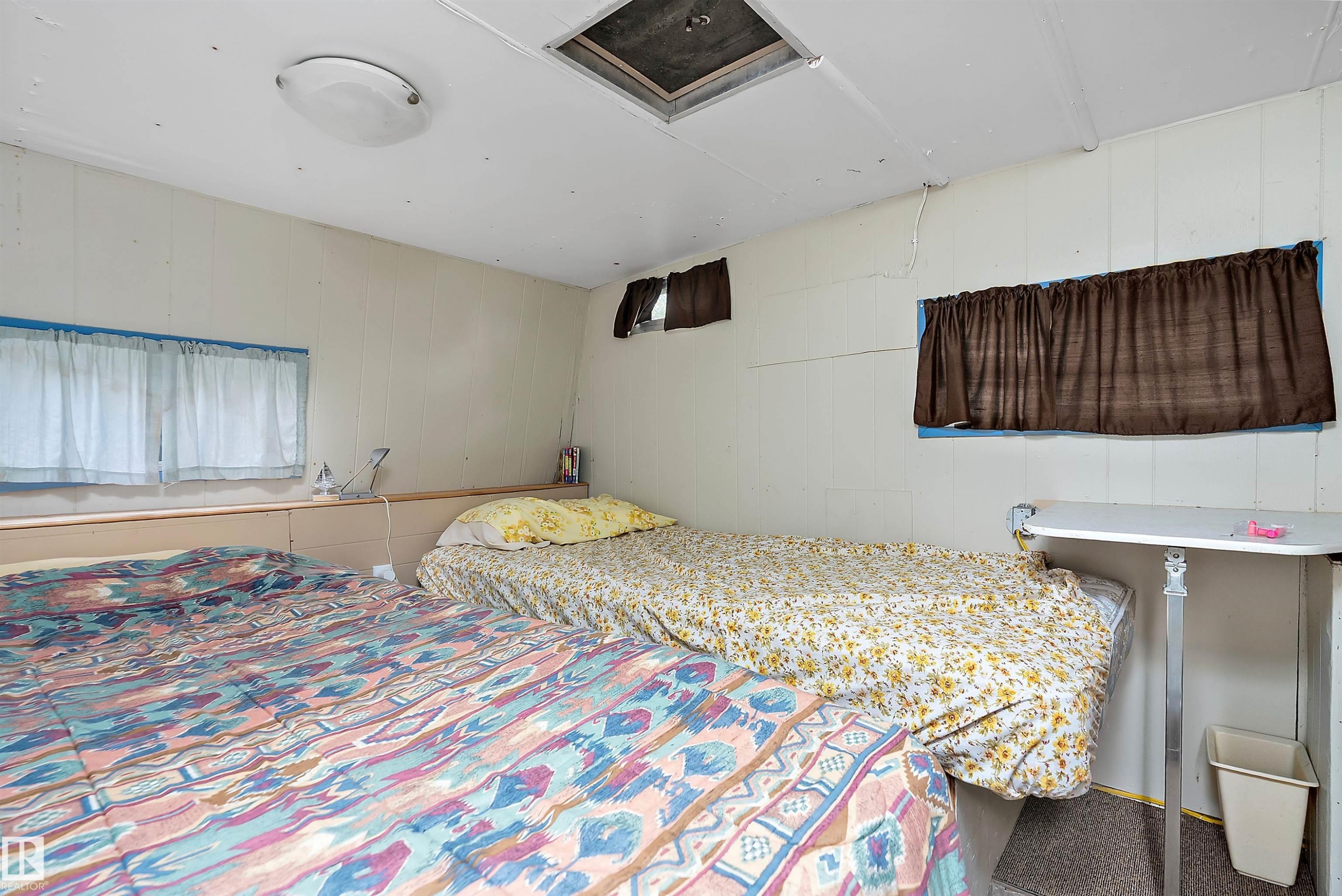 211 2Nd Avenue, Rural Wetaskiwin County, AB - Indoor Photo Showing Bedroom