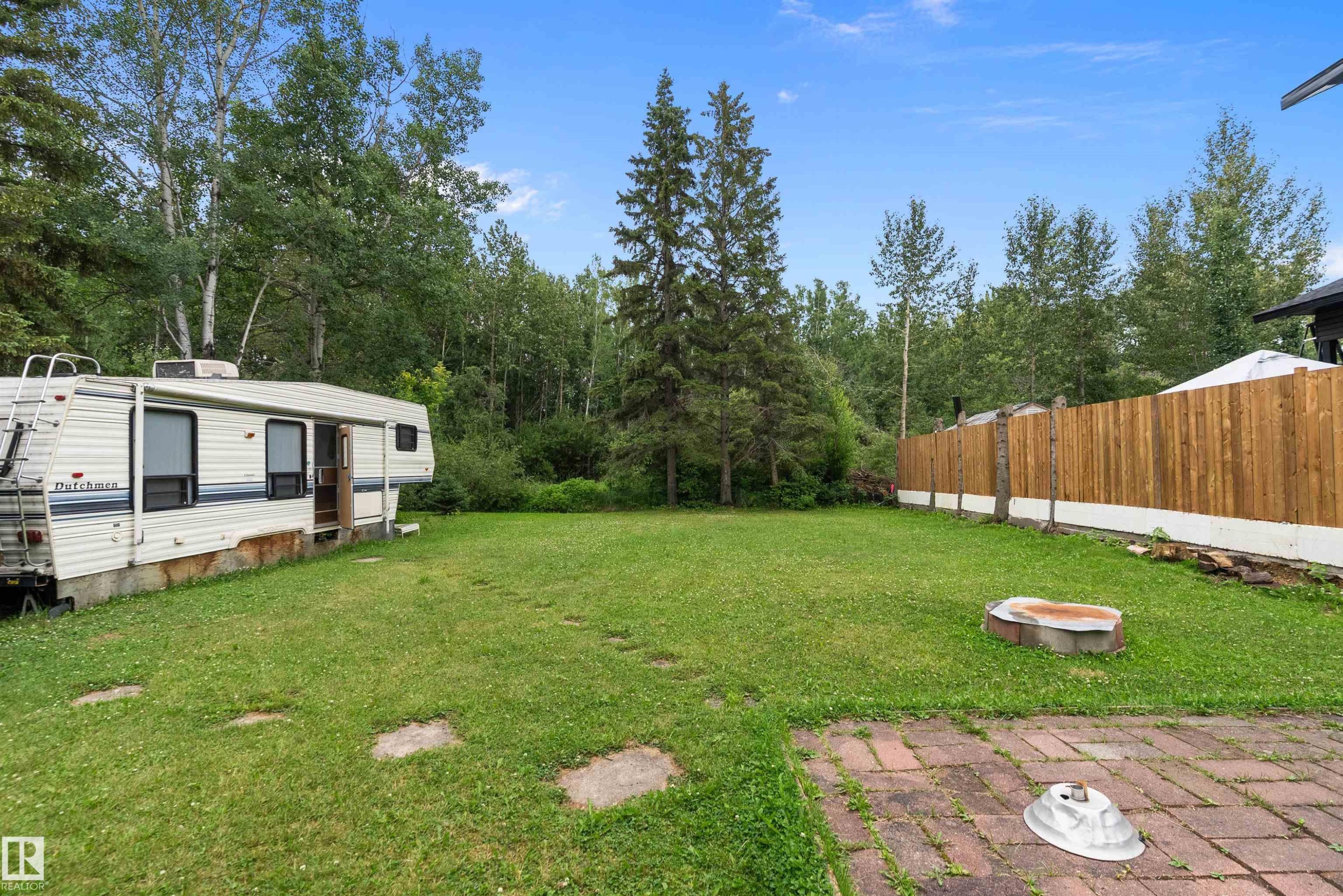 211 2Nd Avenue, Rural Wetaskiwin County, AB - Outdoor
