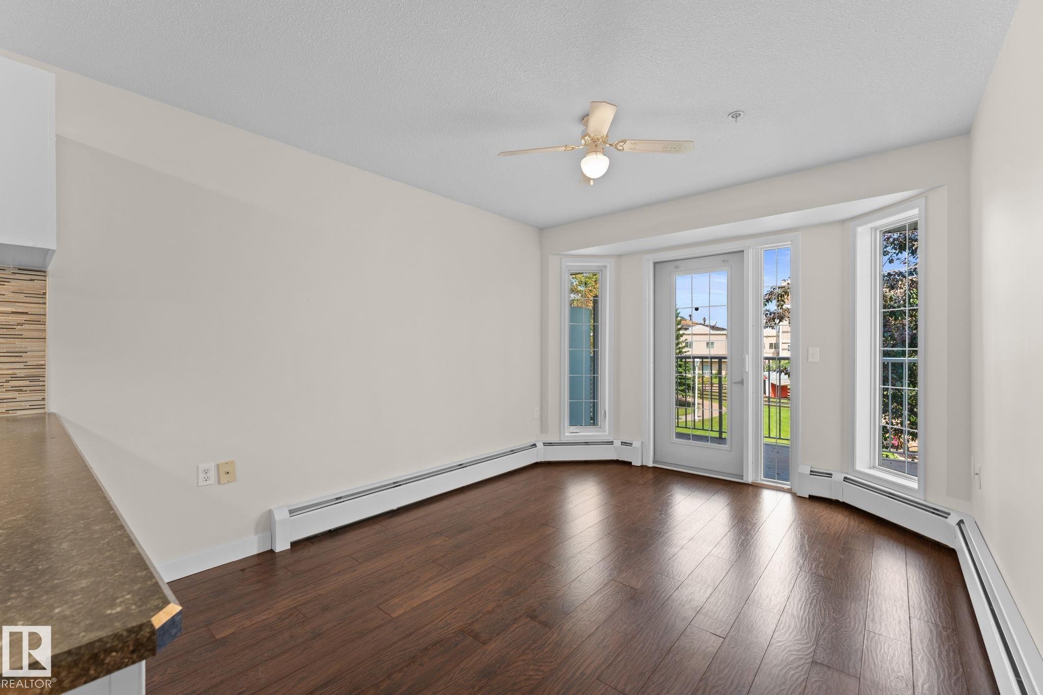 #243 13441 127 St Nw, Edmonton, AB - Indoor Photo Showing Other Room