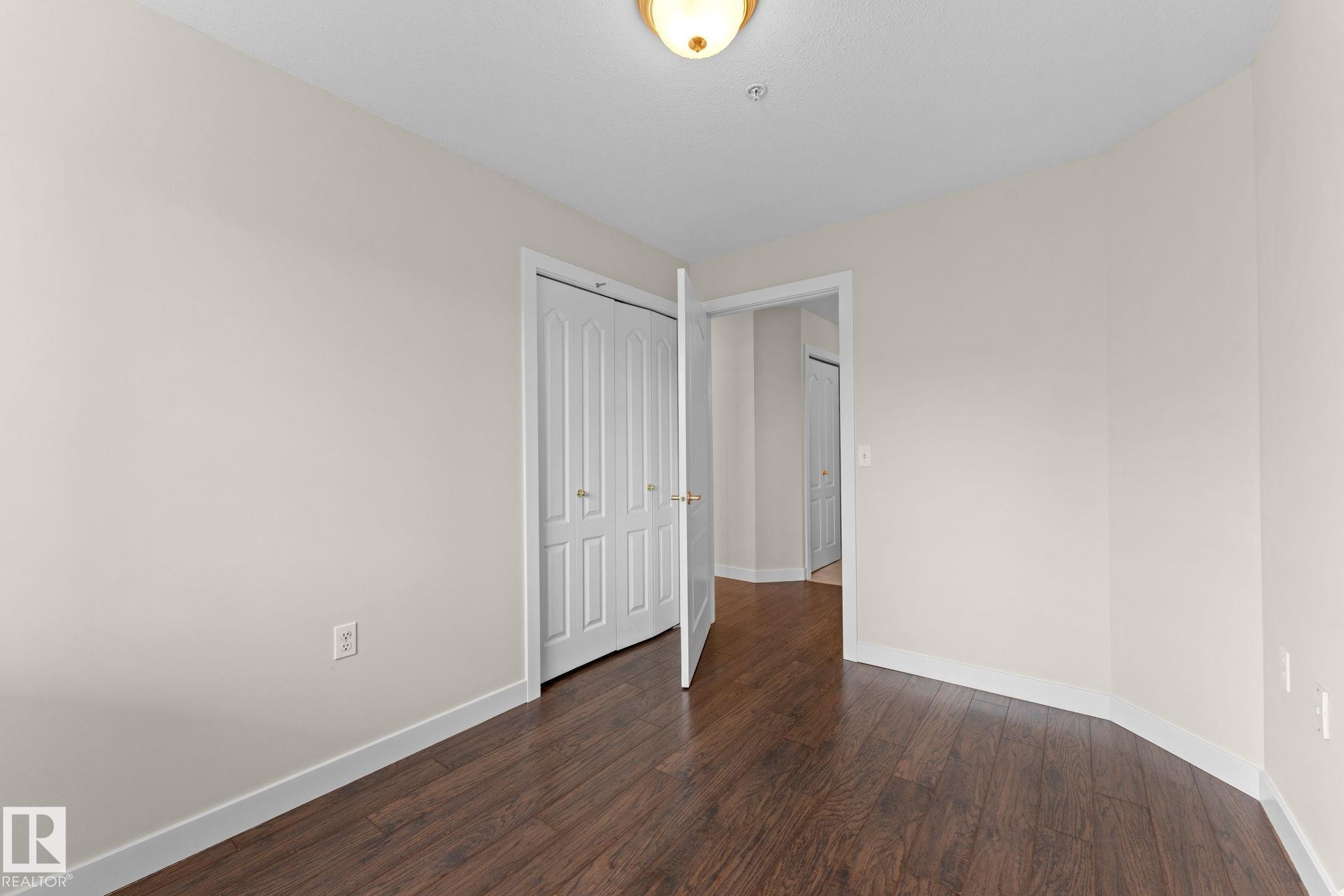 #243 13441 127 St Nw, Edmonton, AB - Indoor Photo Showing Other Room