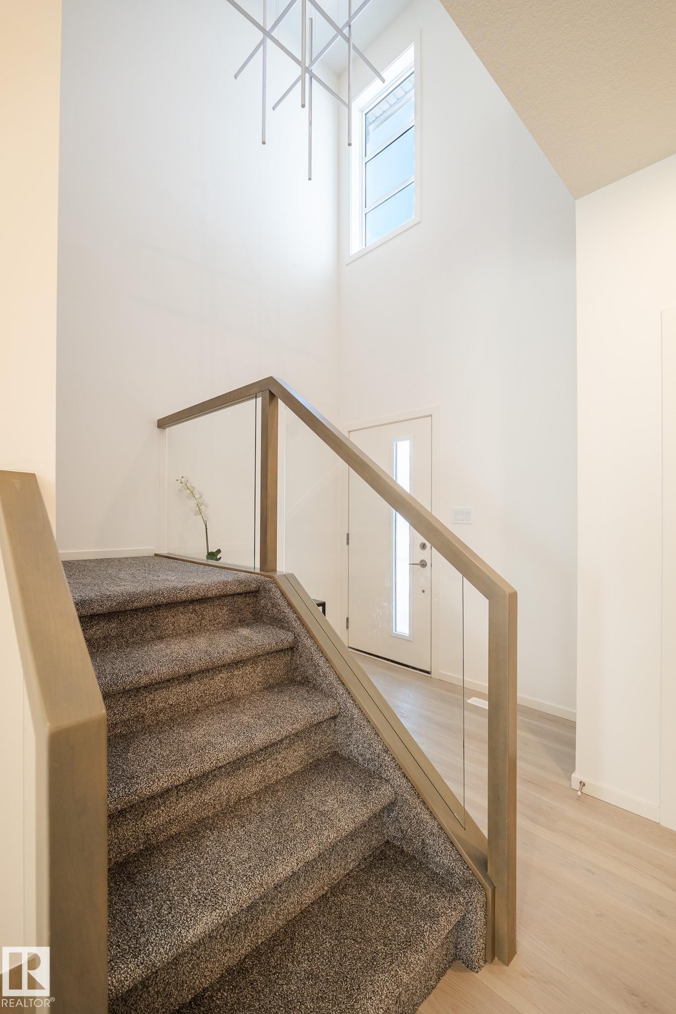 7705 174A Avenue, Edmonton, AB - Indoor Photo Showing Other Room