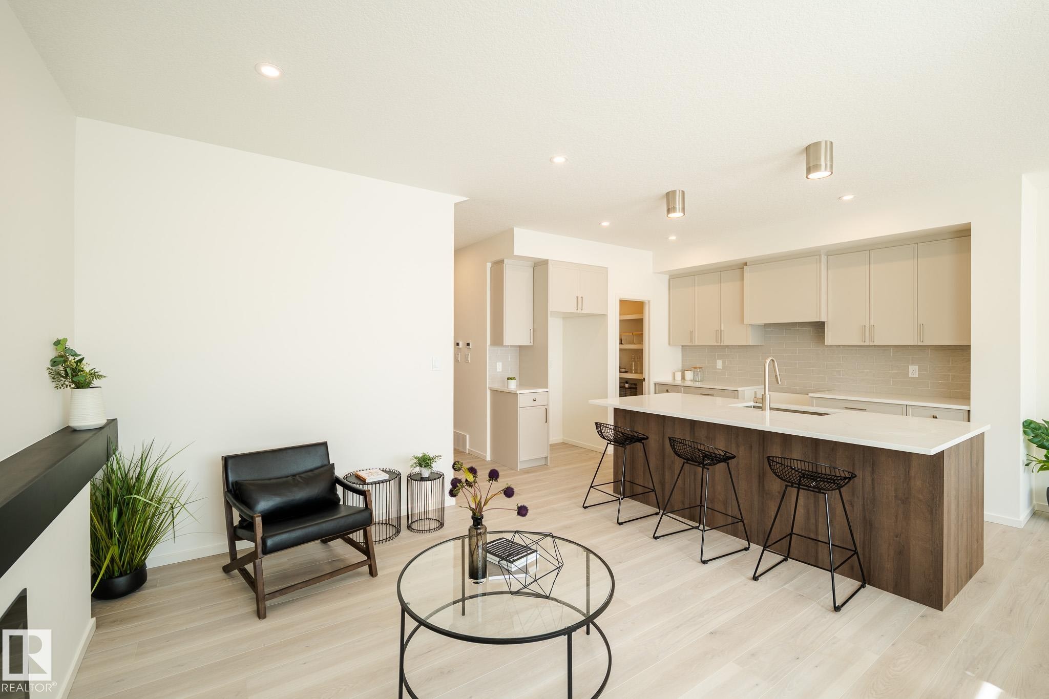 7705 174A Avenue, Edmonton, AB - Indoor