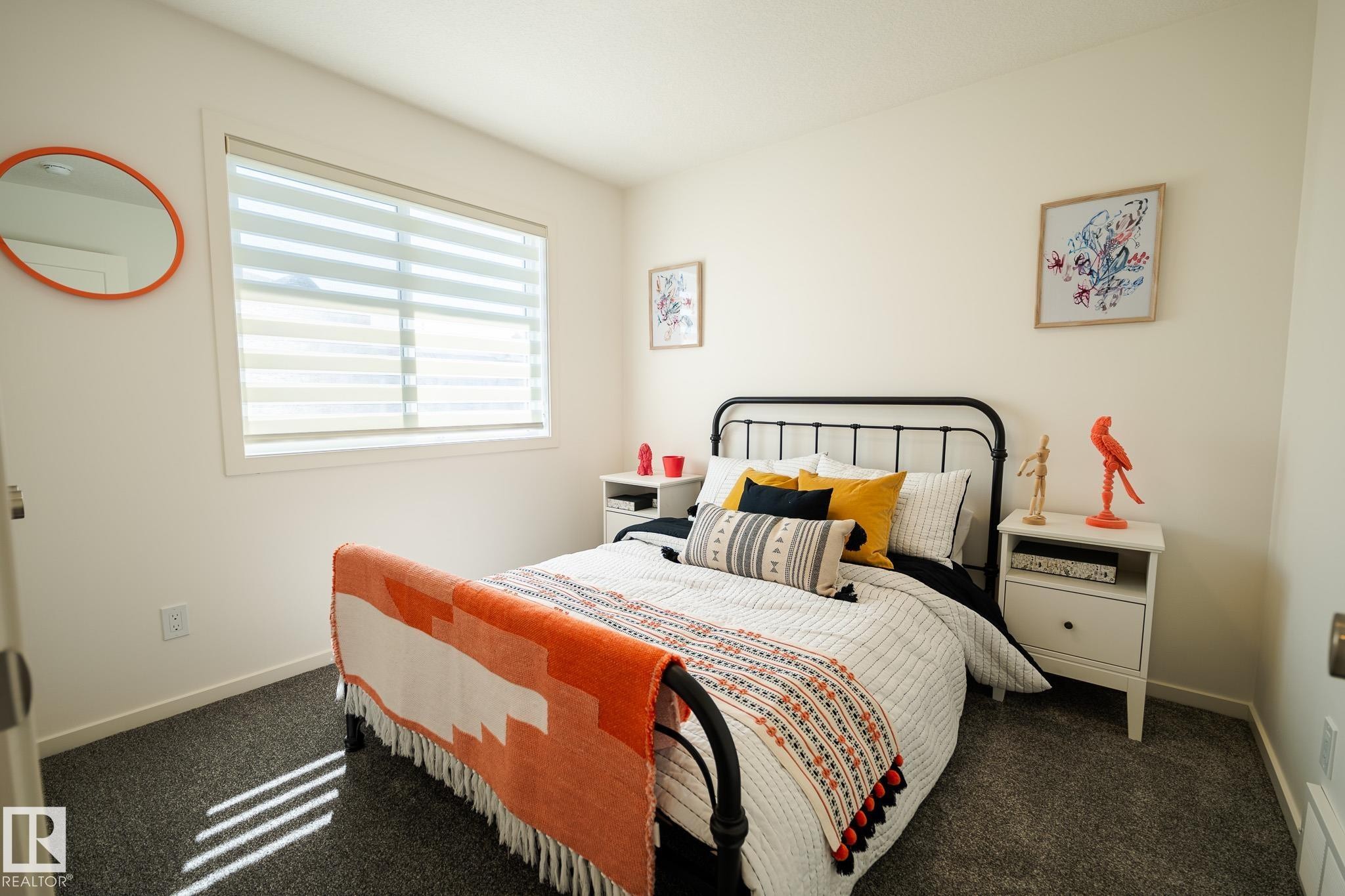 7705 174A Avenue, Edmonton, AB - Indoor Photo Showing Bedroom