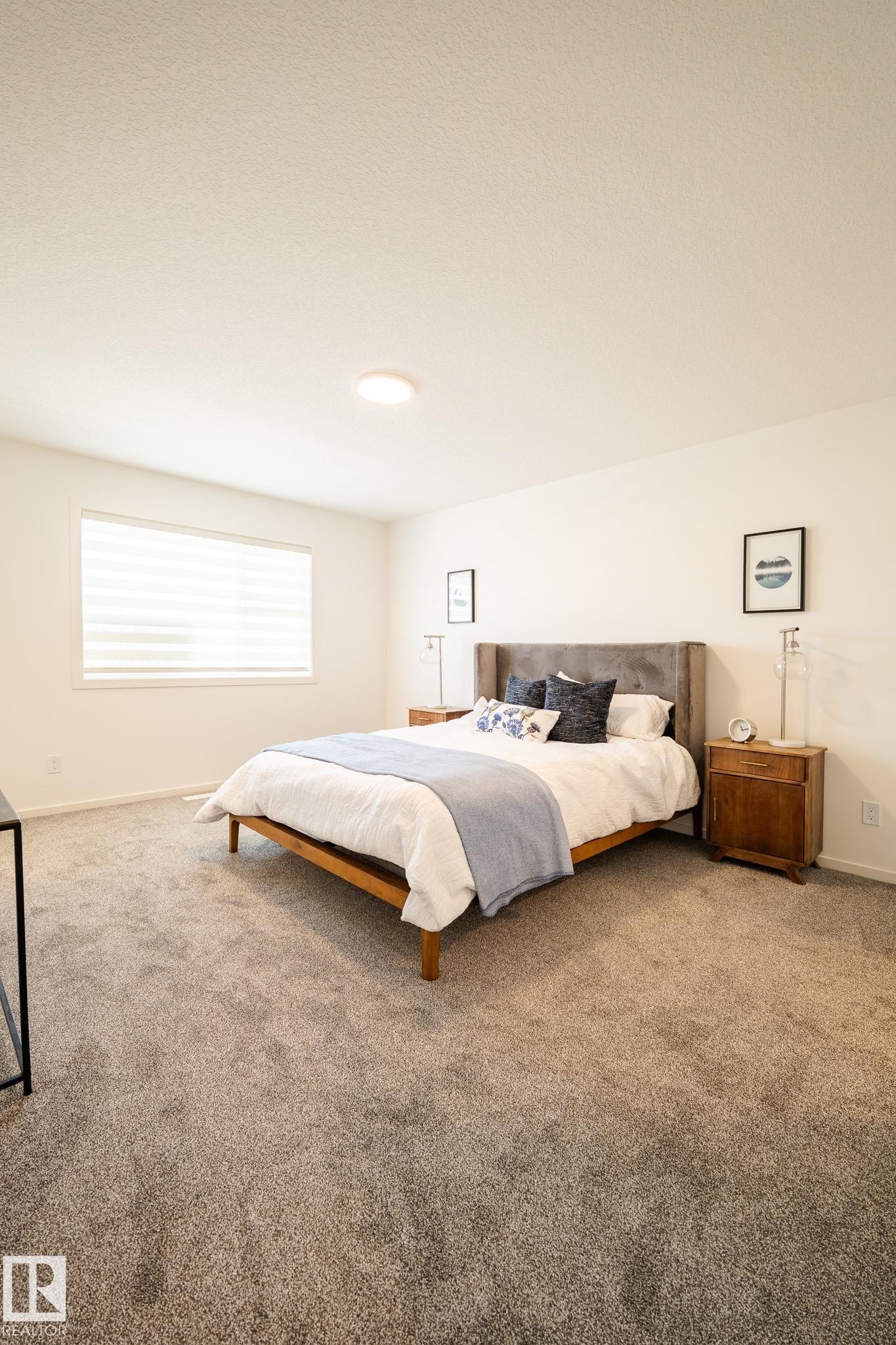 7705 174A Avenue, Edmonton, AB - Indoor Photo Showing Bedroom