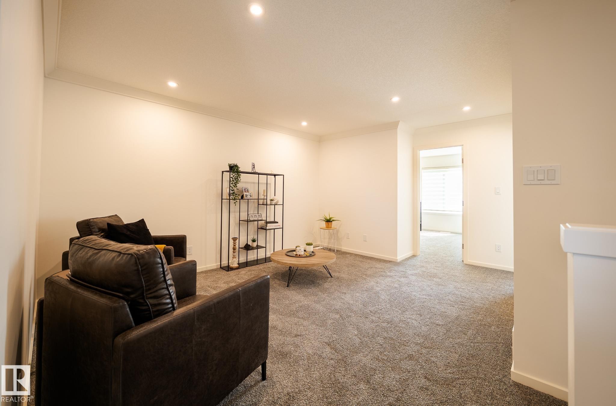 7705 174A Avenue, Edmonton, AB - Indoor Photo Showing Other Room