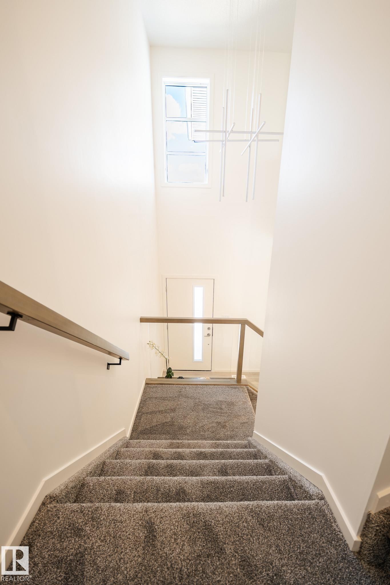 7705 174A Avenue, Edmonton, AB - Indoor Photo Showing Other Room