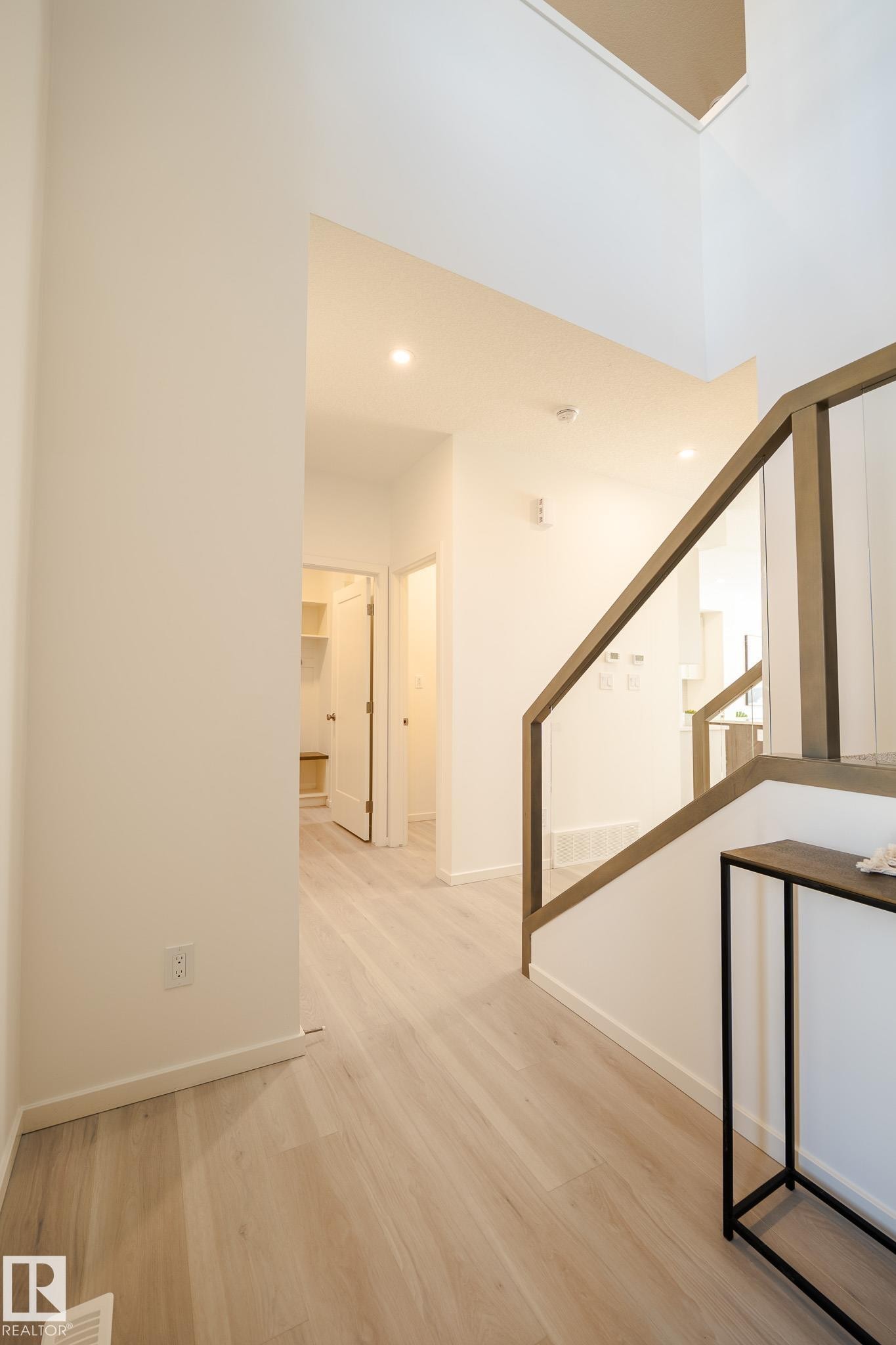 7705 174A Avenue, Edmonton, AB - Indoor Photo Showing Other Room