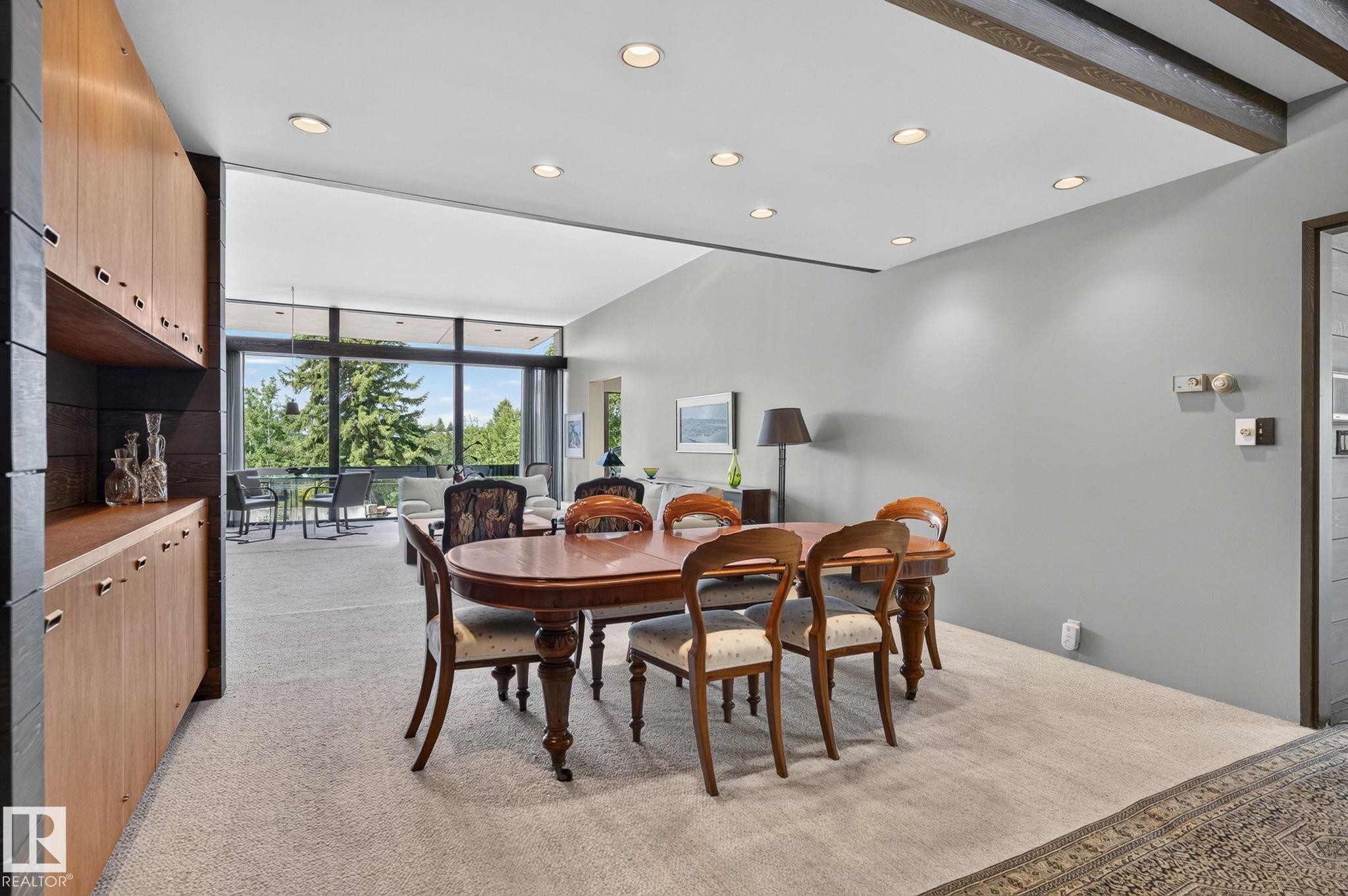 59 Westbrook Drive Nw, Edmonton, AB - Indoor Photo Showing Dining Room