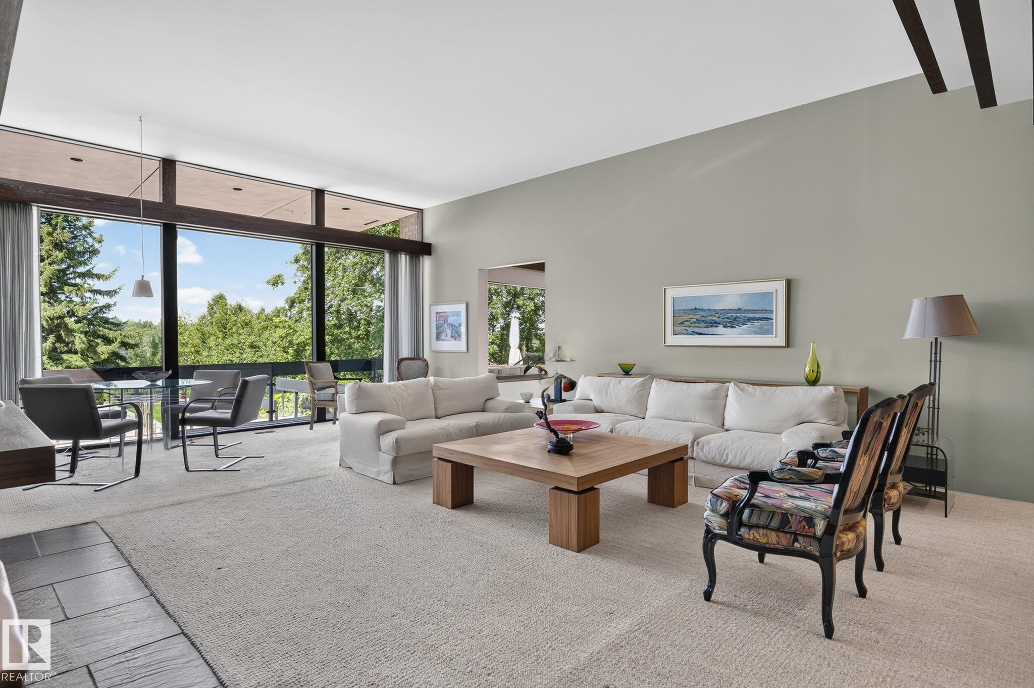 59 Westbrook Drive Nw, Edmonton, AB - Indoor Photo Showing Living Room